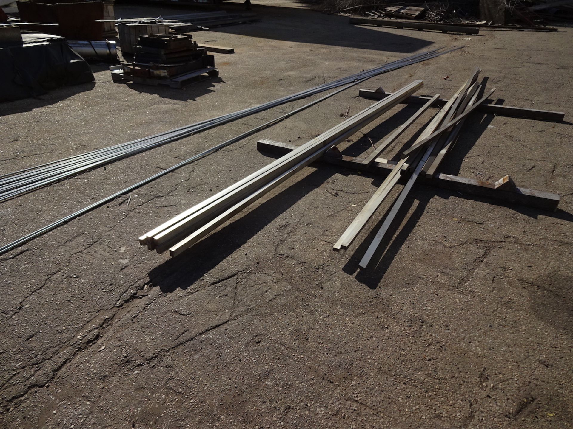 LOT: Aluminum Conduit & Tubing - Image 3 of 4