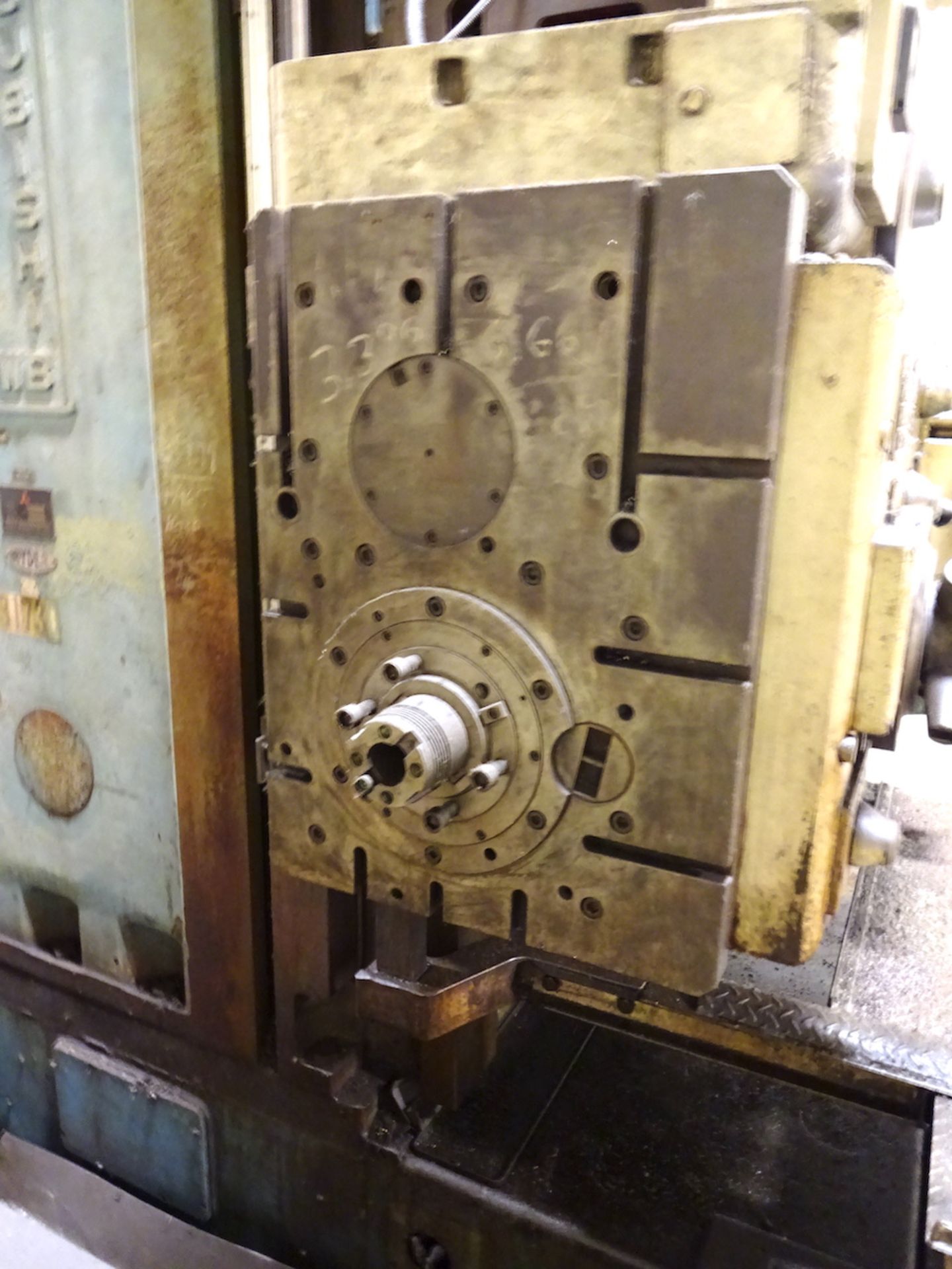 Mitsubishi Innocenti Model FAF140/95 Floor Type Horizontal Boring Mill, S/N 67 (1965), 9 ft. x 40 - Image 4 of 14