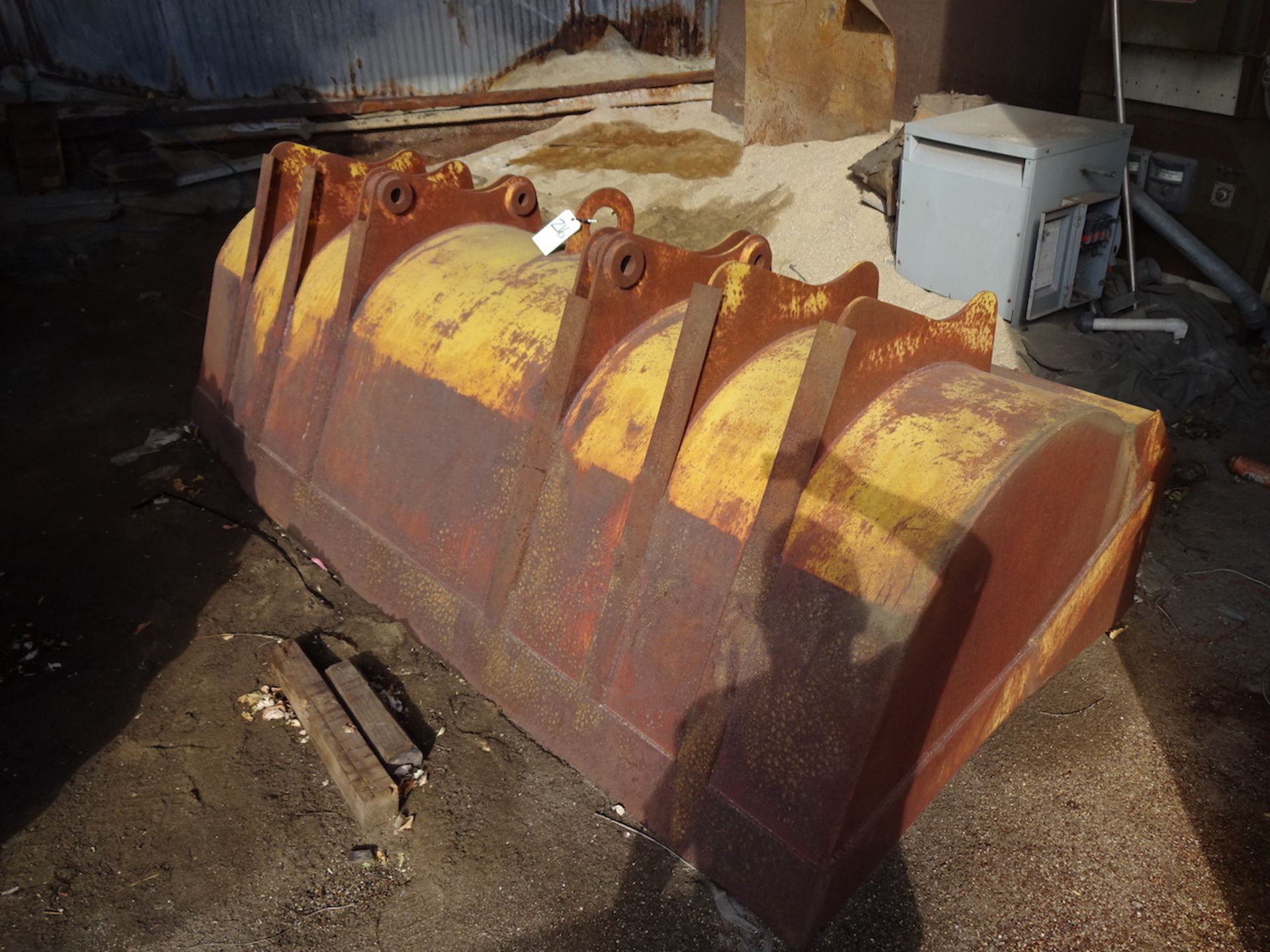 Michigan Front End Loader, with 12 ft. Blade & 10 ft. Bucket - Image 7 of 8