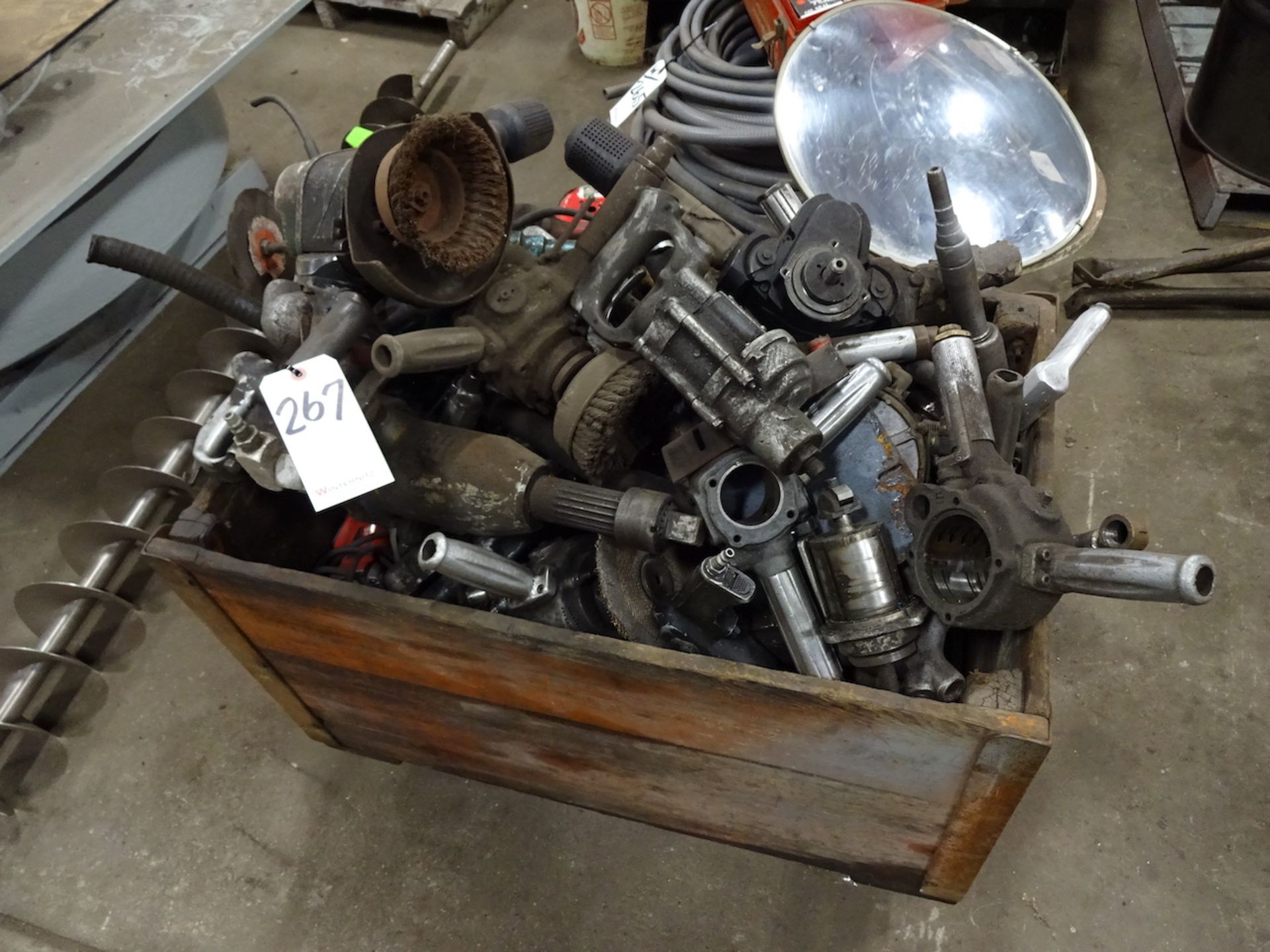 LOT: Air Tool Parts