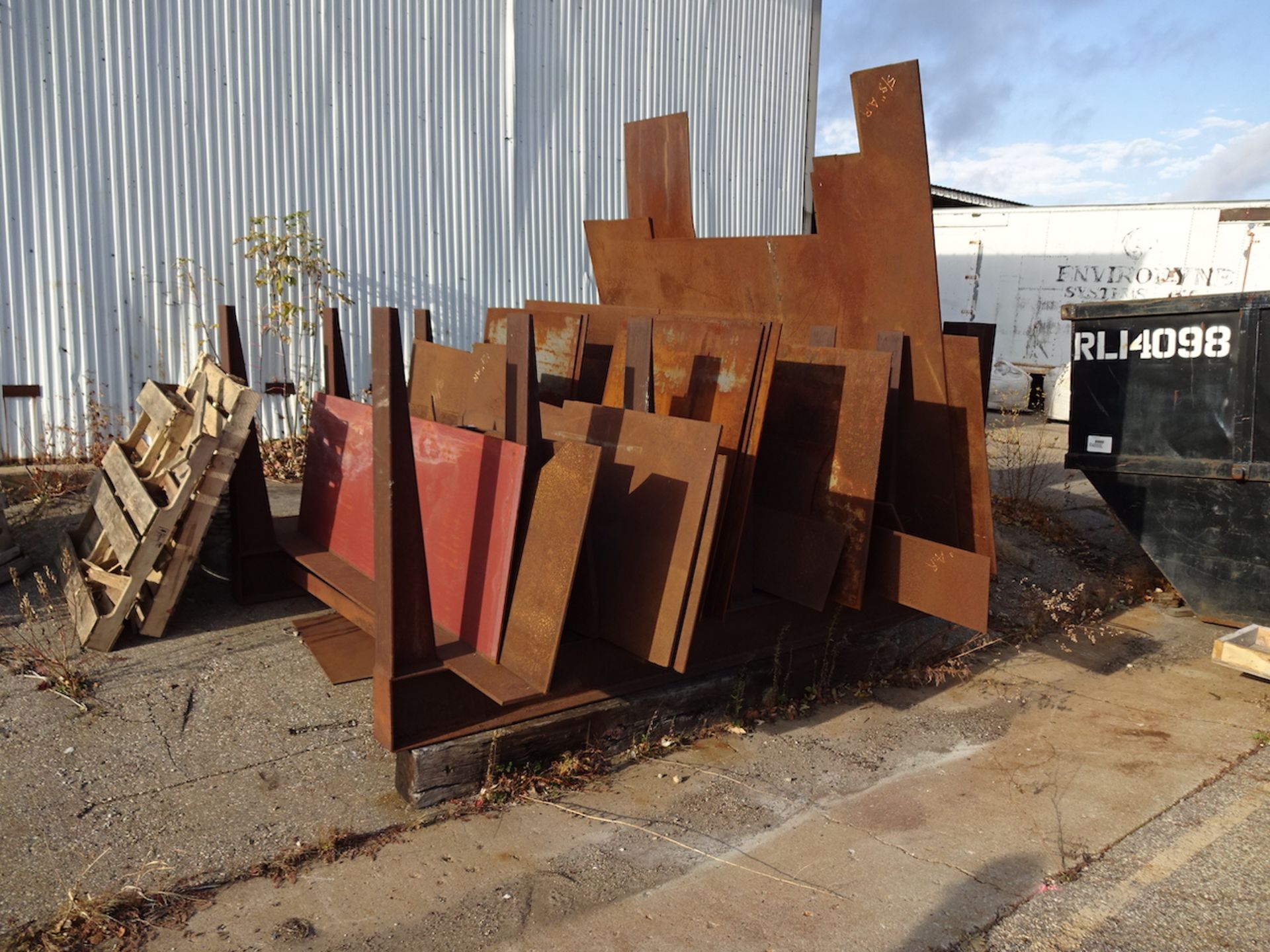 LOT: Assorted Steel, with Rack