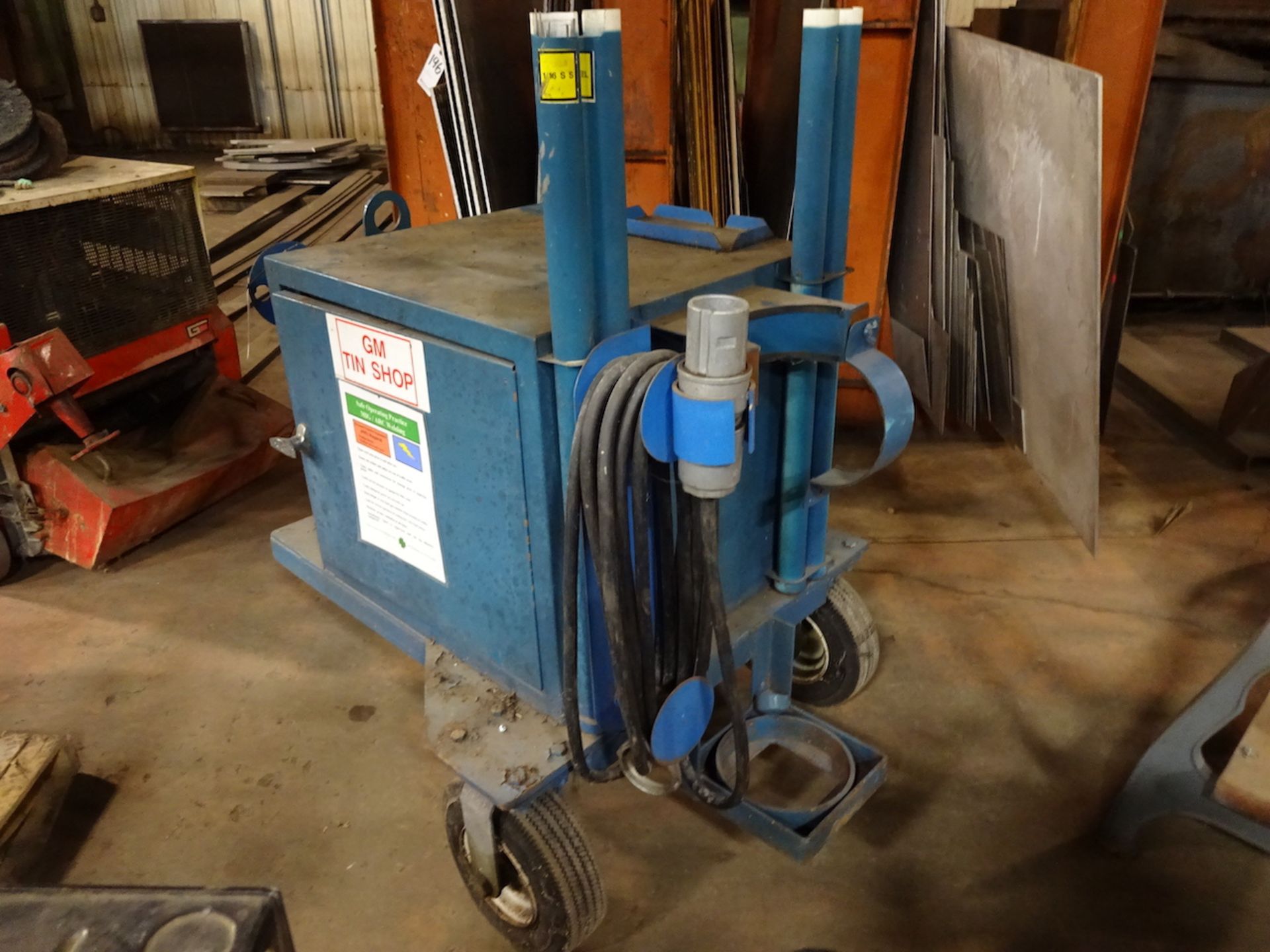 WELDING ACCESSORY CART - Image 2 of 3