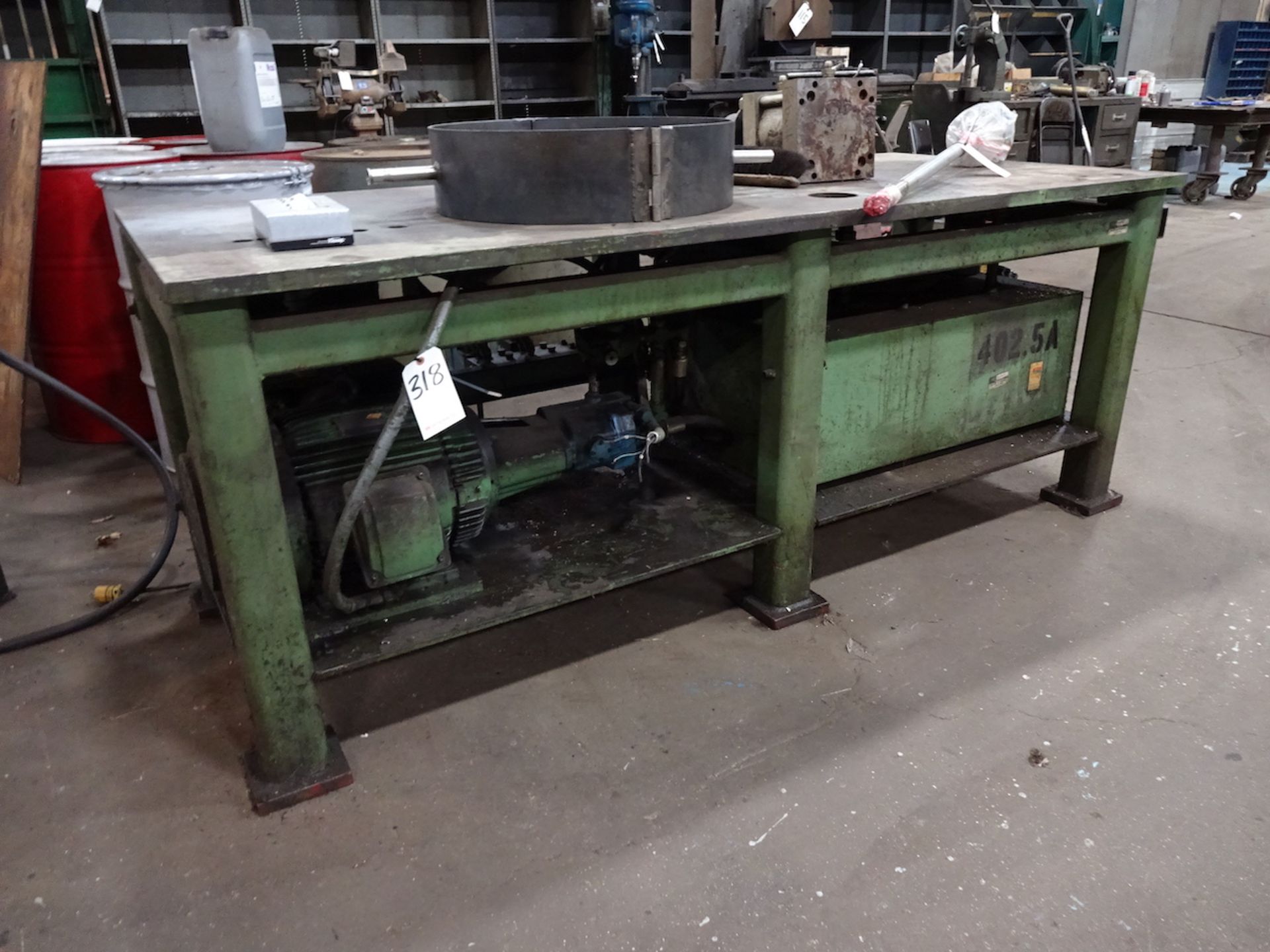 Steel Table with Hydraulic Pump