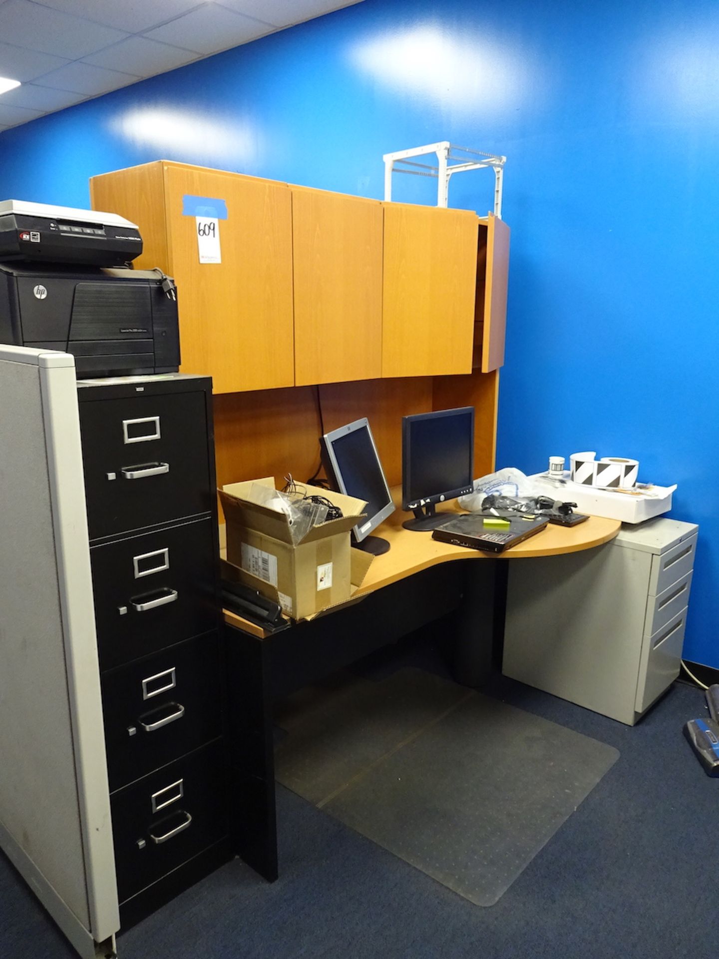 Lot: Desk & (2) File Cabinets, (2) Sections Cubicles