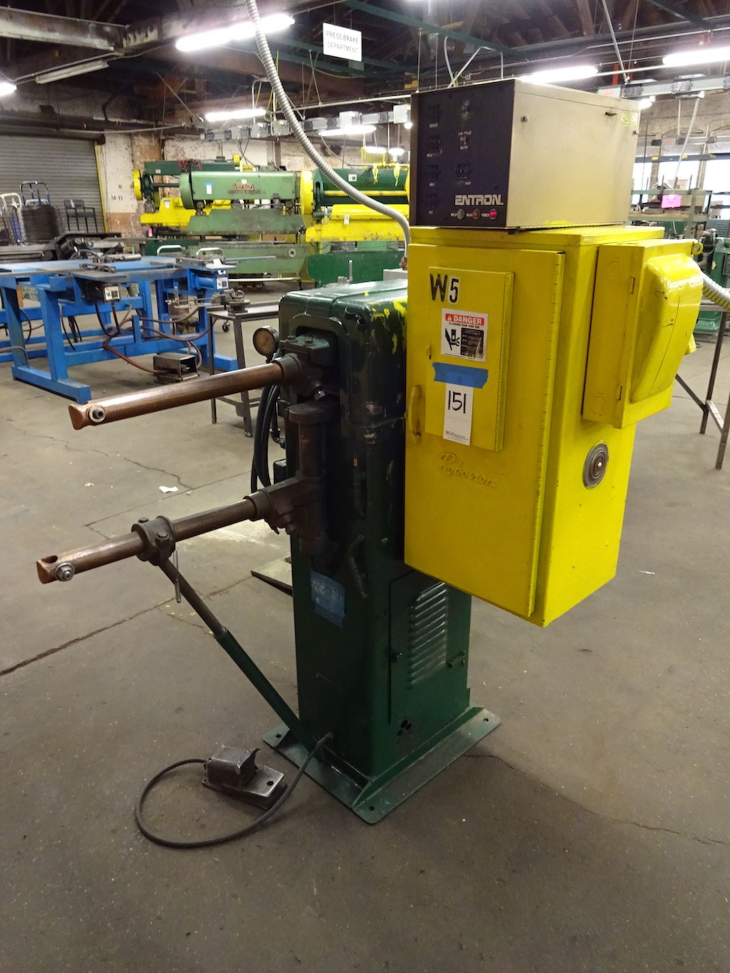 Acme 20 KVA Type 1-24-20 Spot Welder, S/N 8361