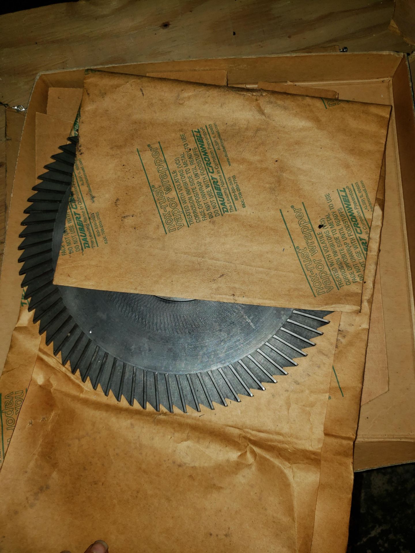 LOT OF ASSORTED SIZE SIDE CHIP SAW BLADES - Image 6 of 6