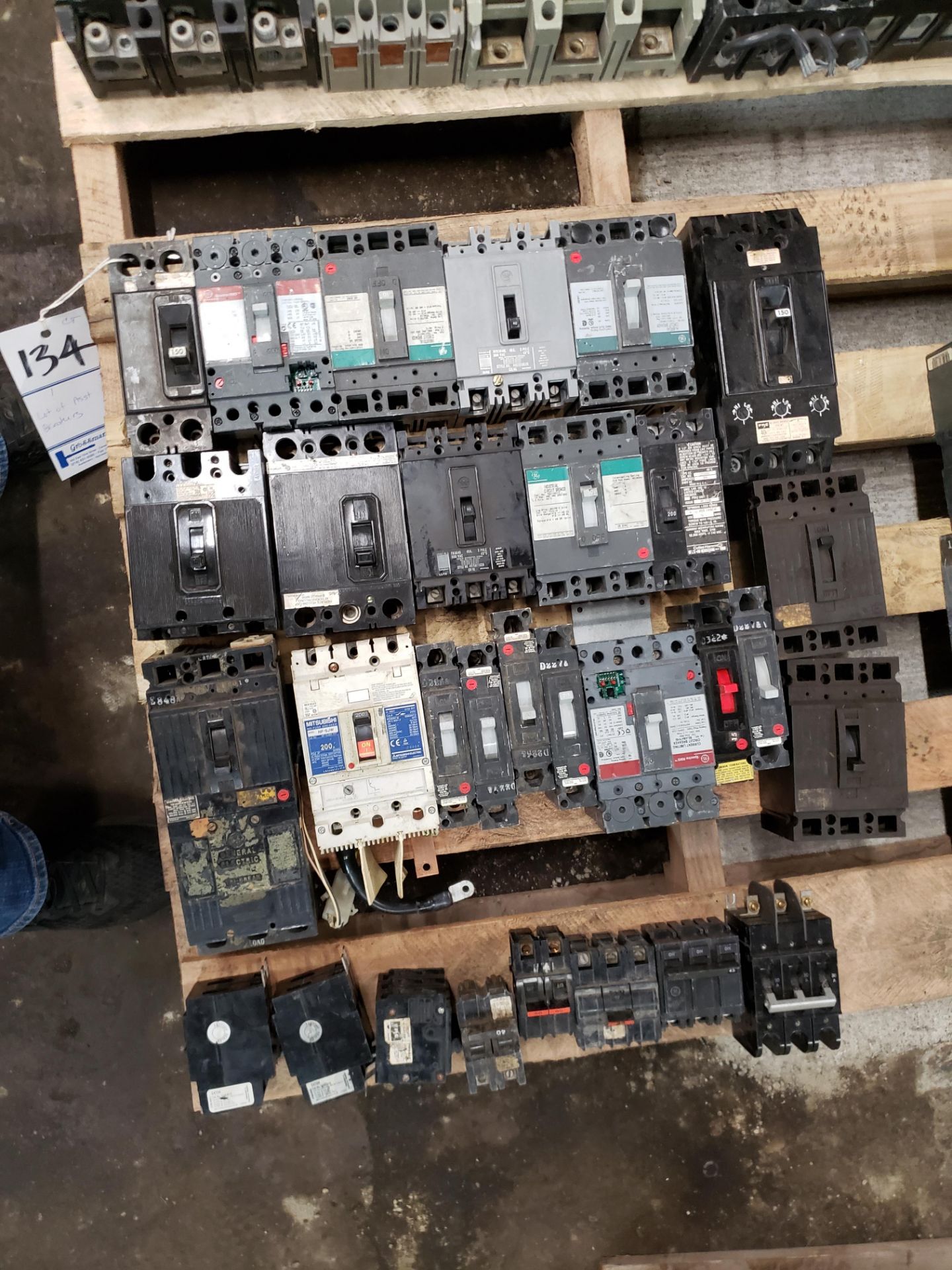 LOT OF ASSORTED BREAKERS - Image 12 of 12