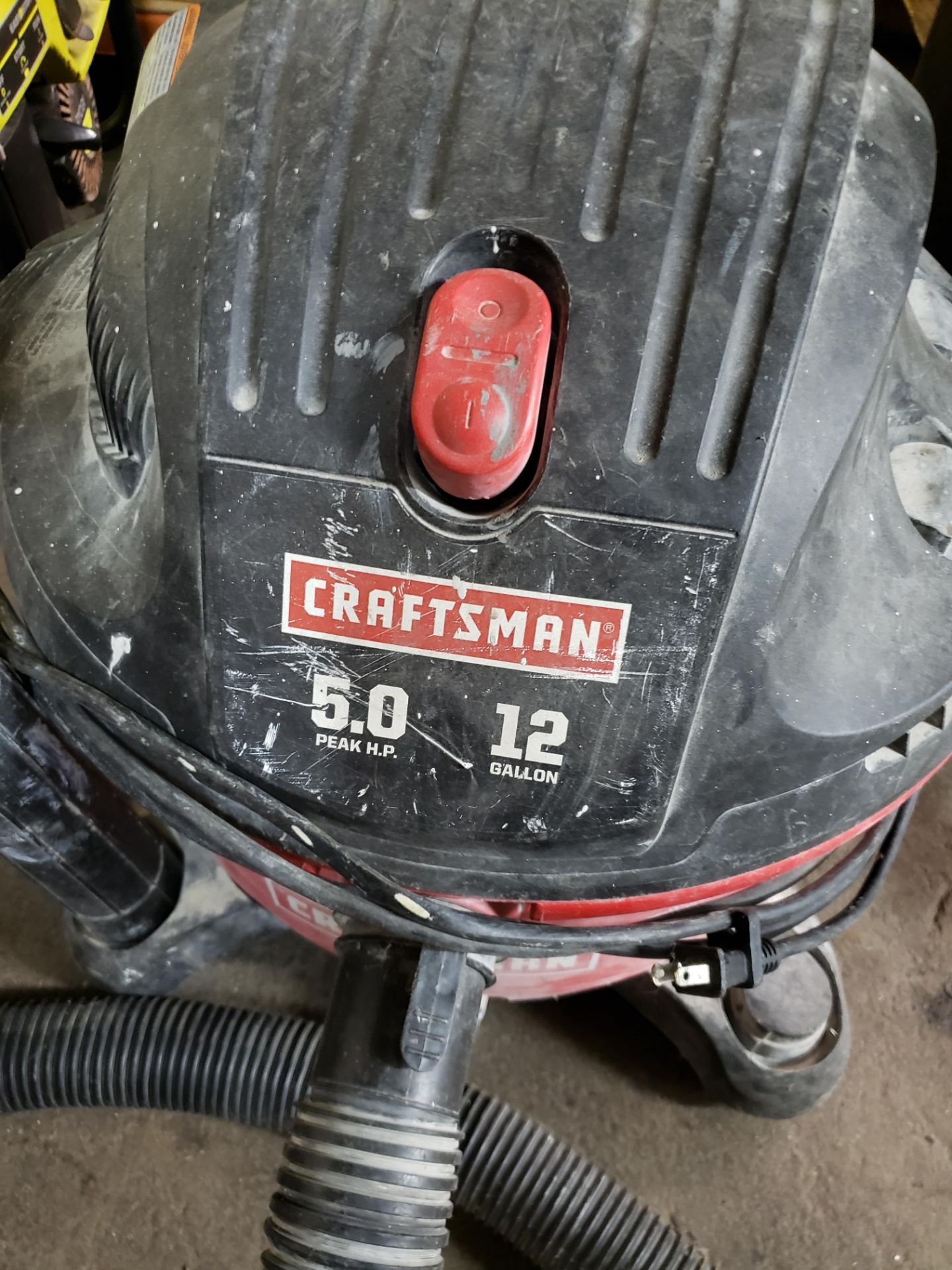 CRAFTSMAN 12 GALLON 5HP SHOP VAC - Image 2 of 4