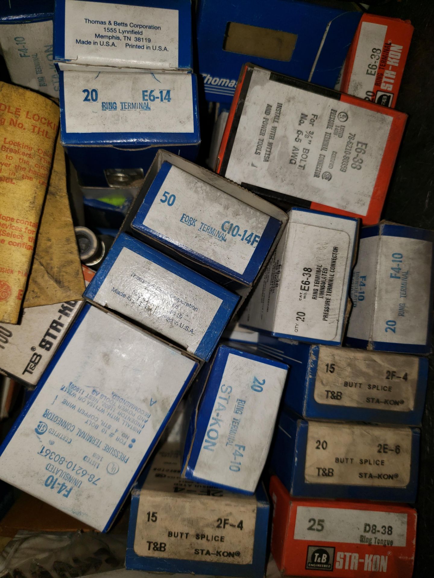 BOX OF MISC CONNECTORS - Image 4 of 4
