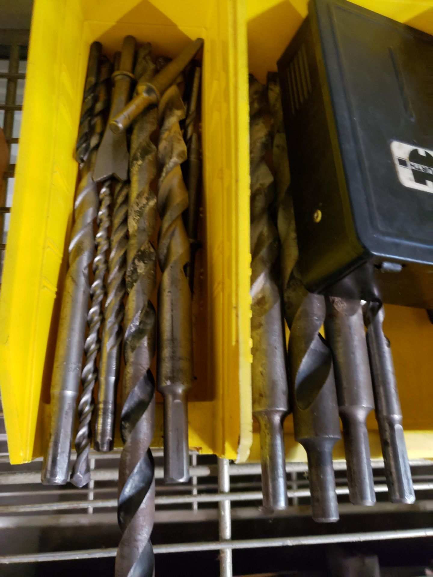 LOT OF DRILL BITS - Image 2 of 3