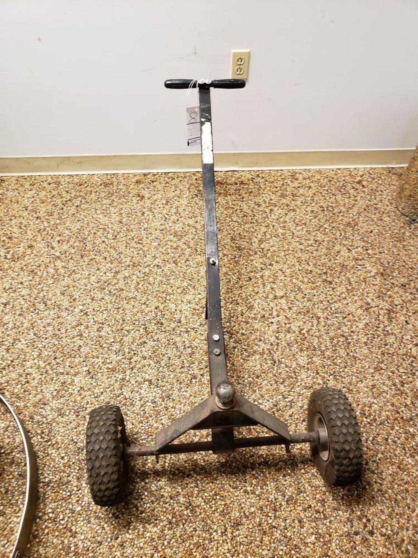 TRAILER DOLLY - NEEDS A NEW RIM