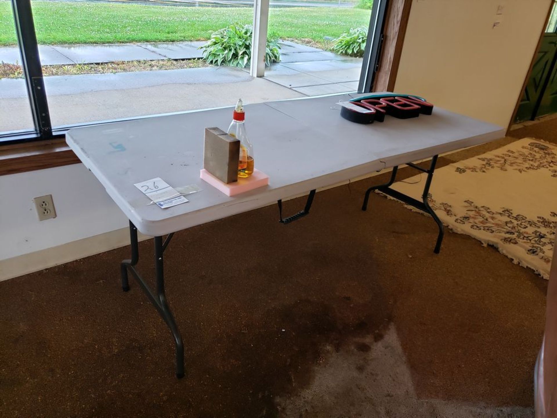 6' FOLDING TABLE