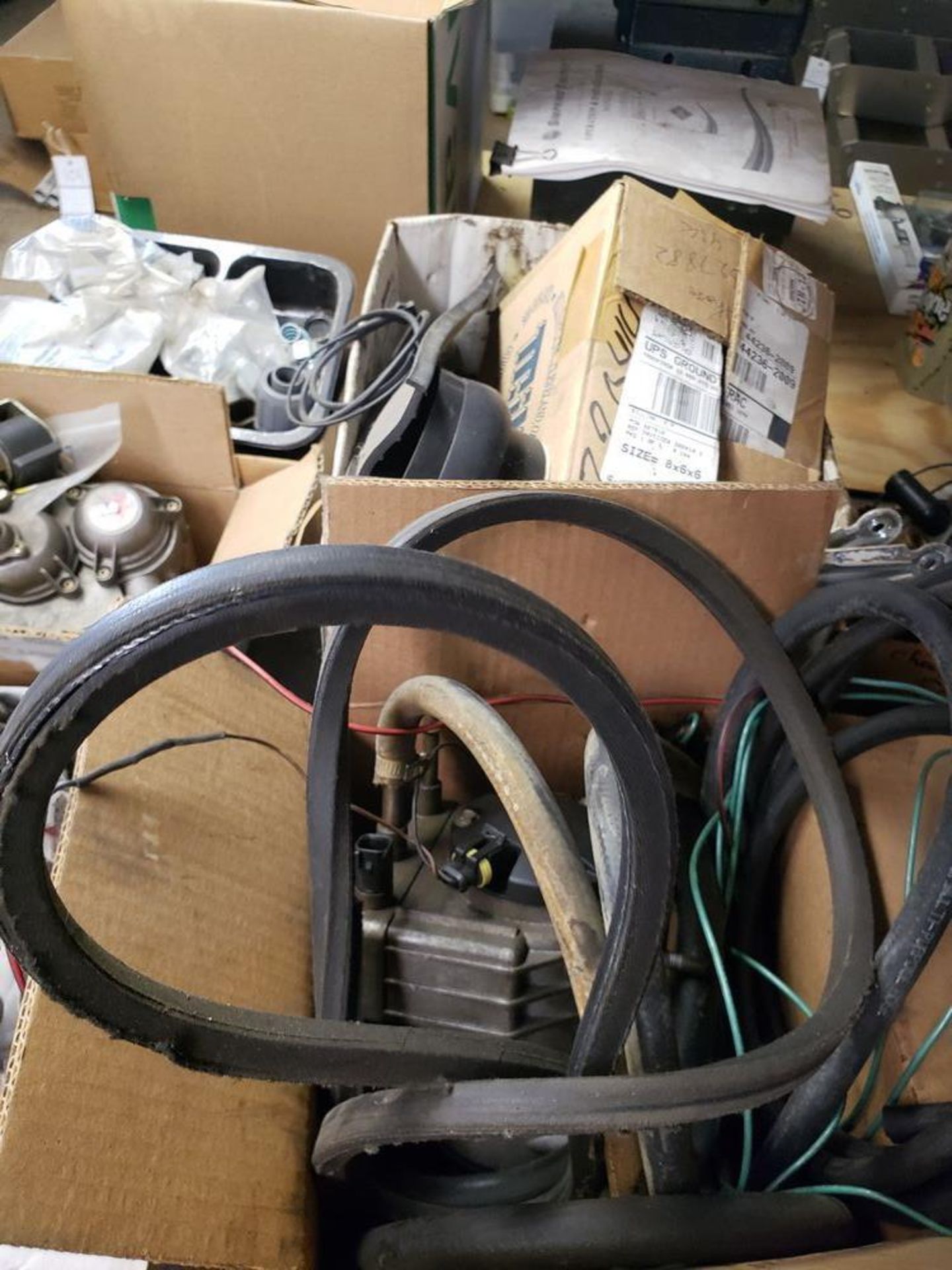 LOT OF AUTO PARTS AND MISC - Image 3 of 14