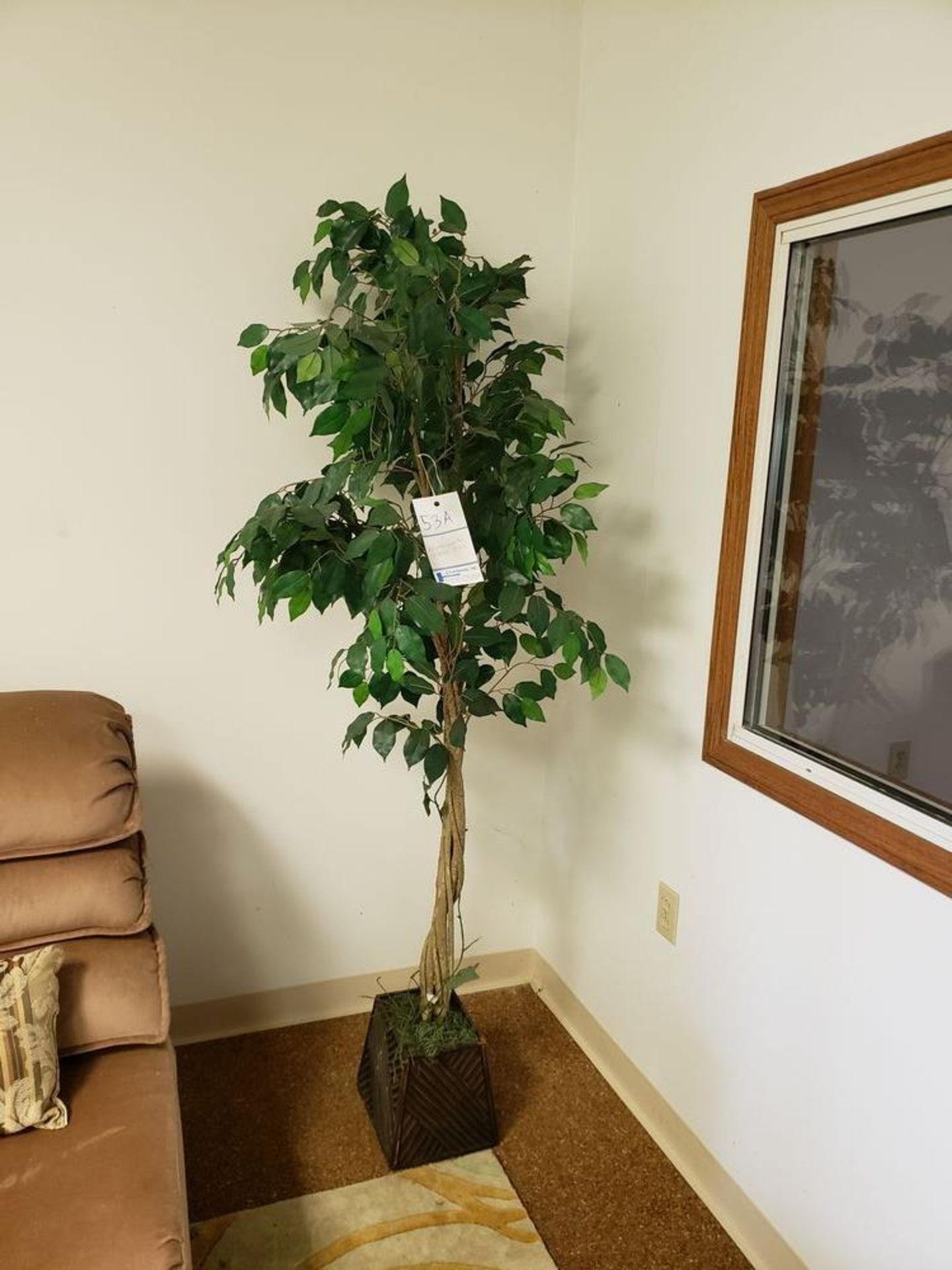 ARTIFICIAL FICUS TREE