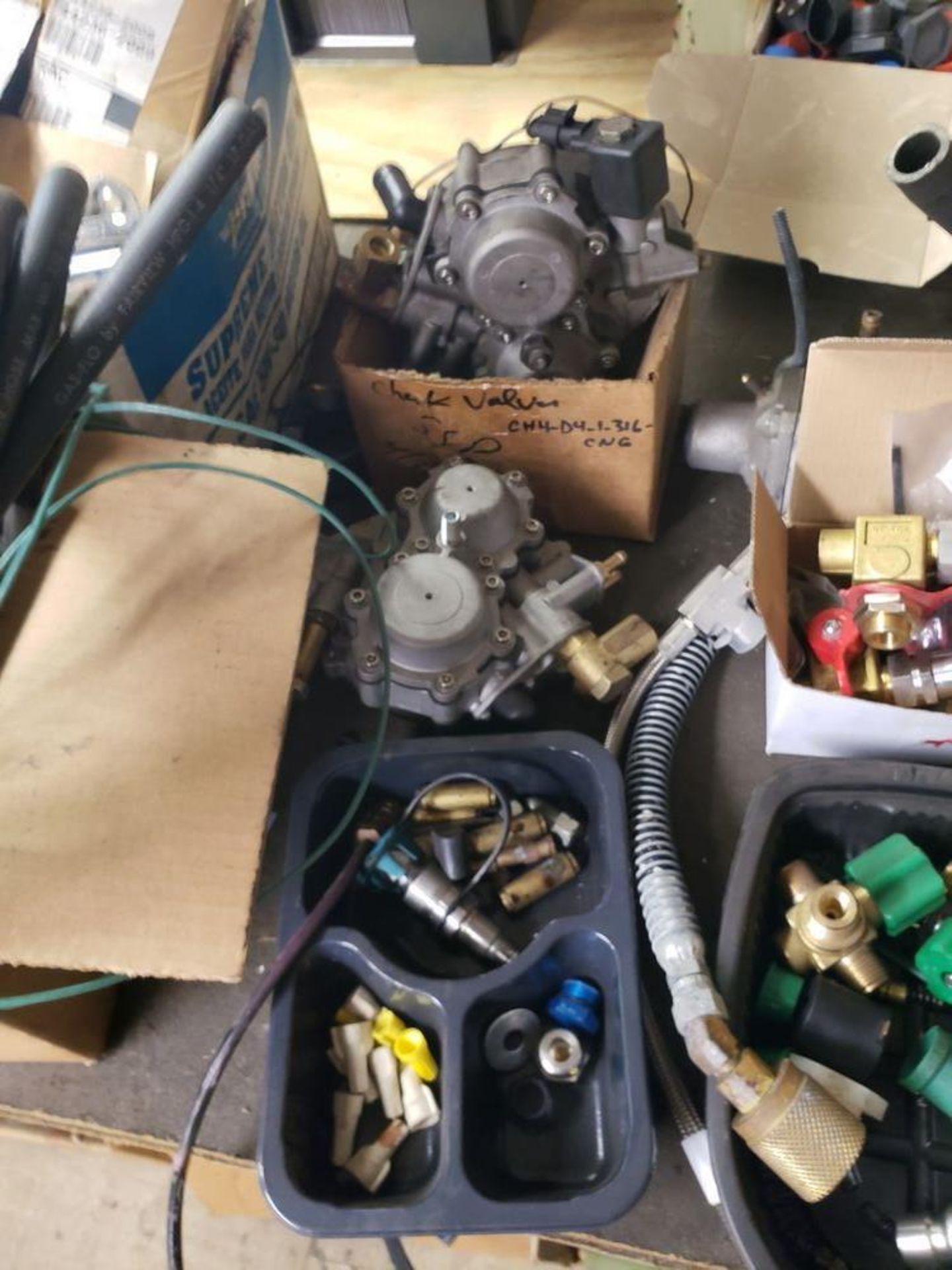 LOT OF AUTO PARTS AND MISC - Image 4 of 14