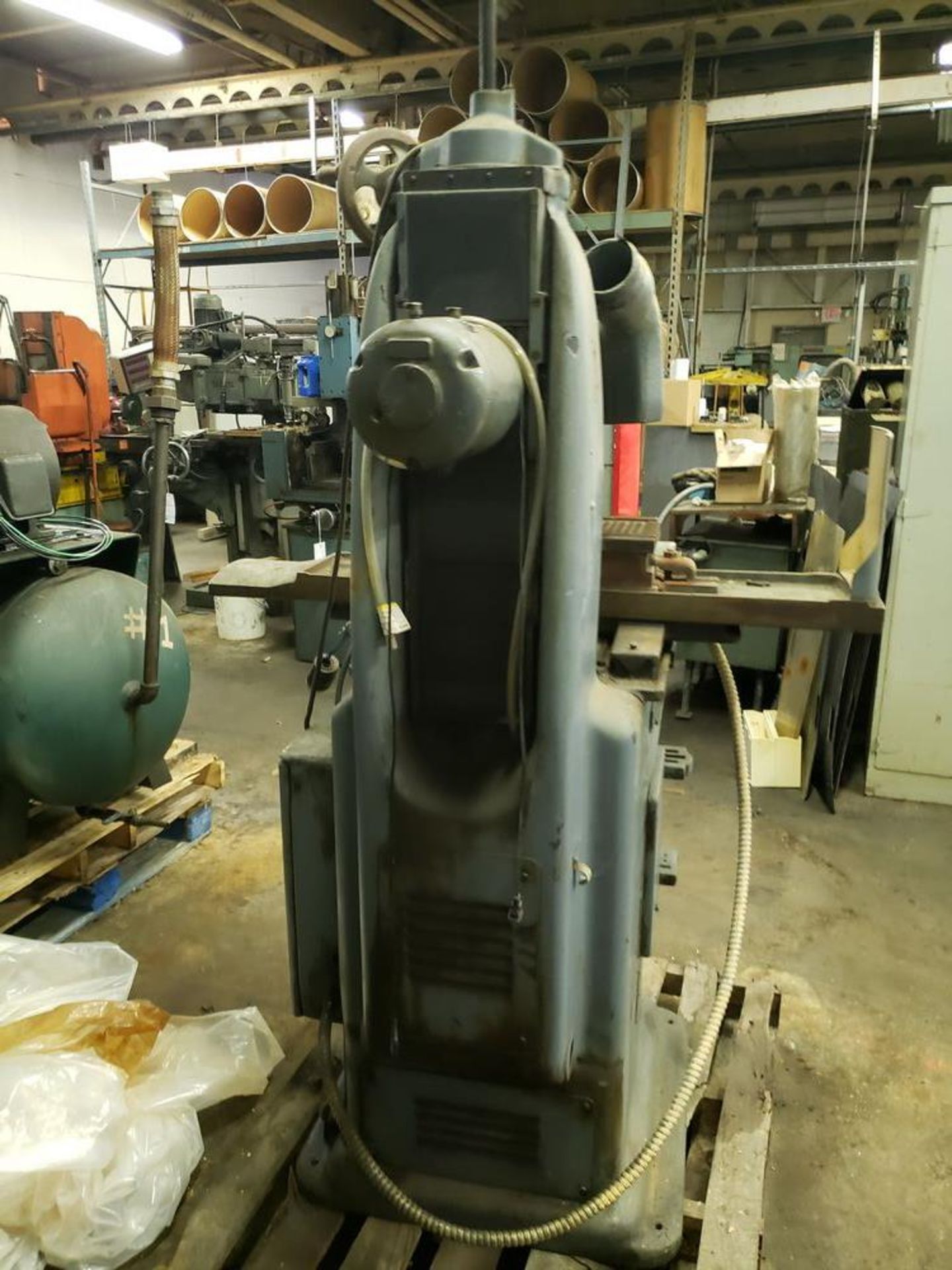 BROWN AND SHARPE NO. 2 SUFACE GRINDING MACHINE You must use our Rigger - Rigging Fee $100.00 - Image 9 of 11