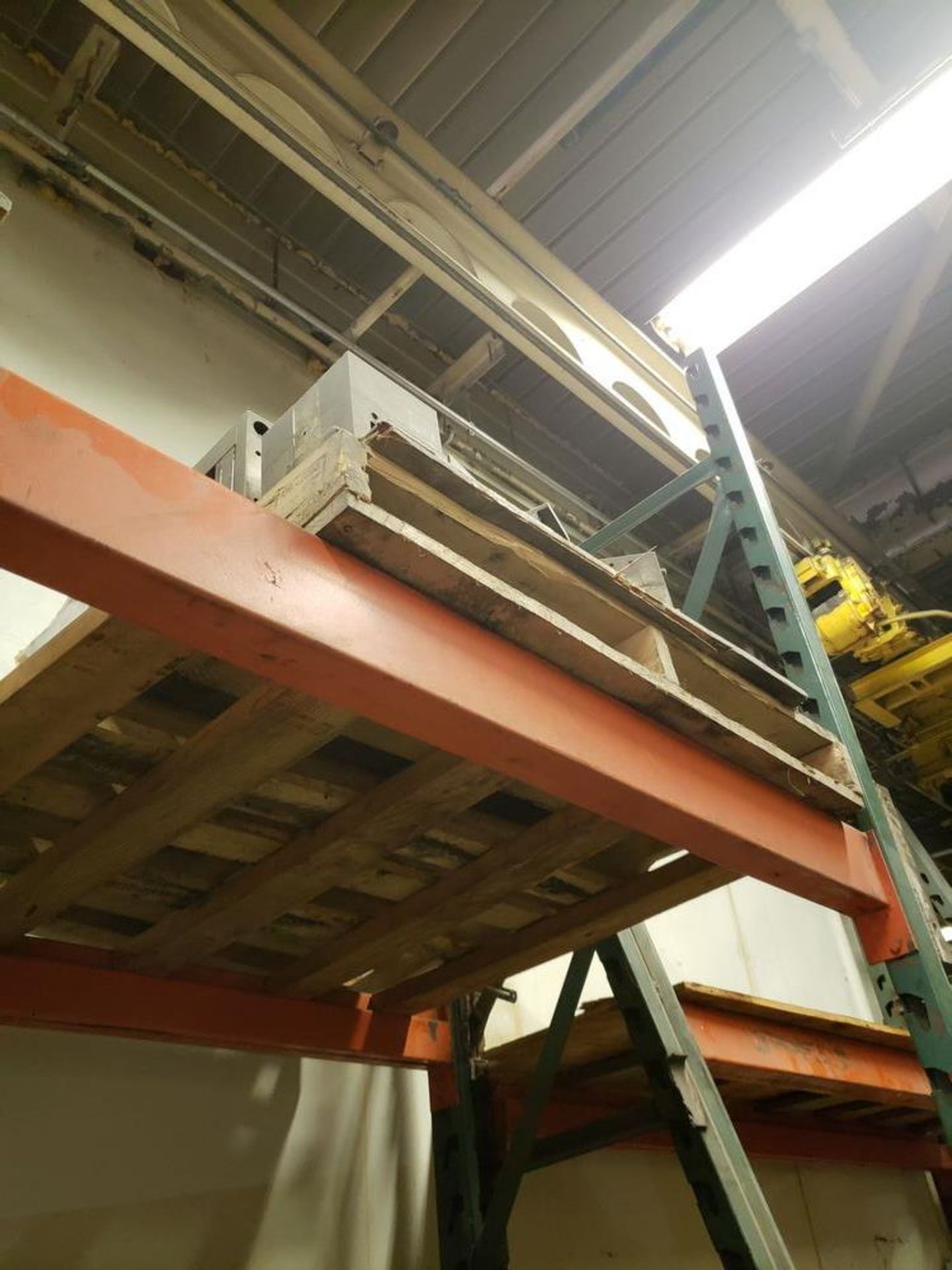 SECTION OF PALLET RACKING WITH EXTRA UPRIGHTS AND CROSS BARS AS SHOWN IN PHOTS 99" X 42" X 12' - Image 3 of 9