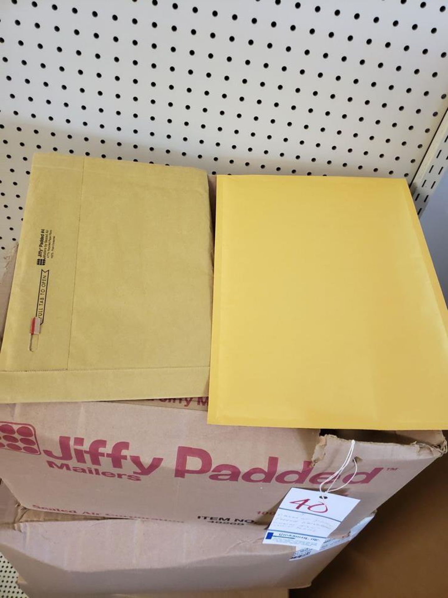 CASES OF JIFFY PADDED ENVELOPES (Note: Your bid is multiplied by the quantity) - Image 2 of 2