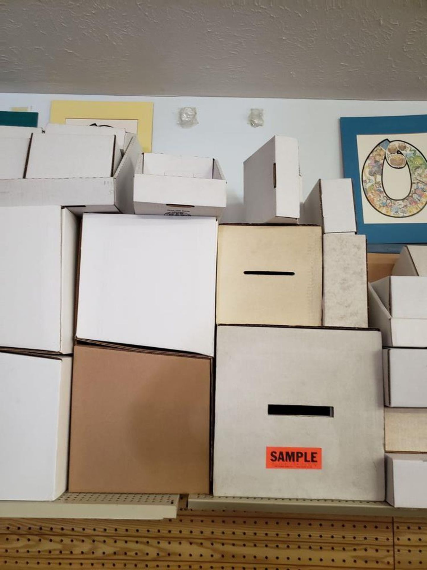 LOT OF ASSEMBLED BOXES AND SAMPLES - Image 8 of 9