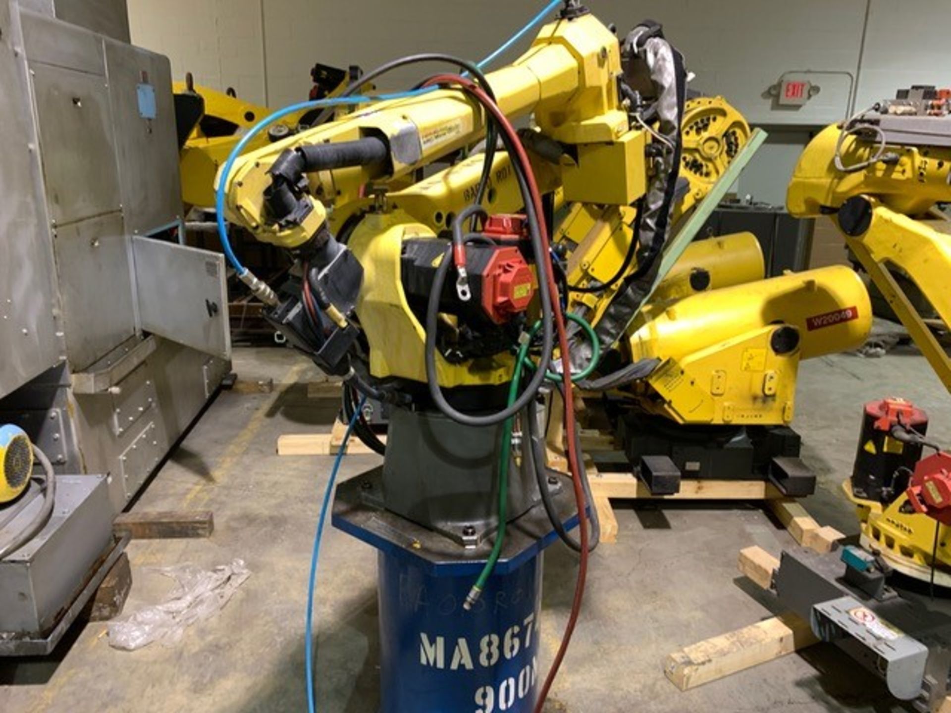 FANUC ROBOT ARCMATE 120iC/10L WITH R-30iA CONTROL, TEACH & CABLES, YEAR 2011, SN 112261 - Image 6 of 18