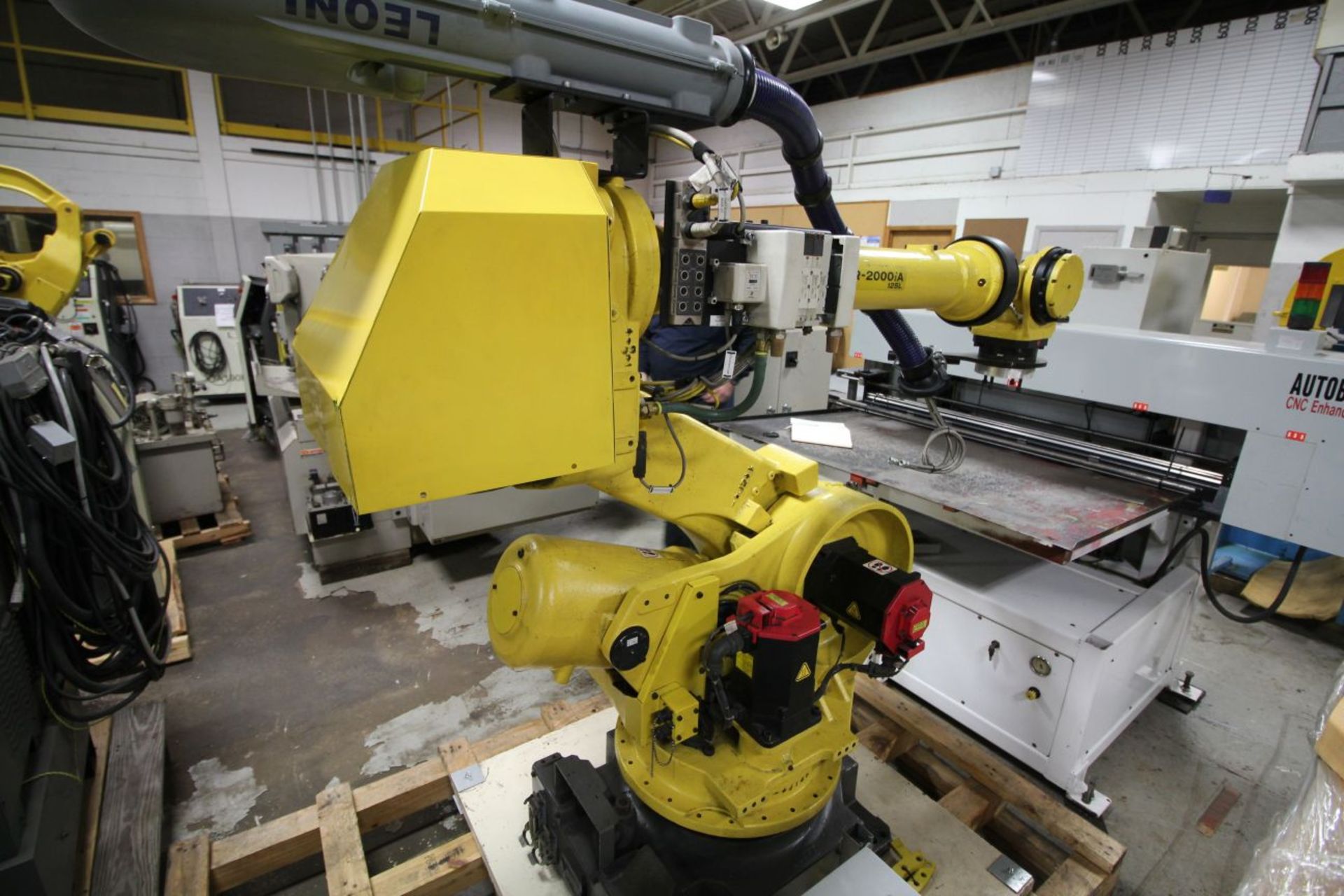 FANUC ROBOT R2000iA/125L WITH R-J3iB CONTROLS, TEACH & CABLES, YEAR 2003, SN 58353, COMP REFURBED - Image 2 of 10