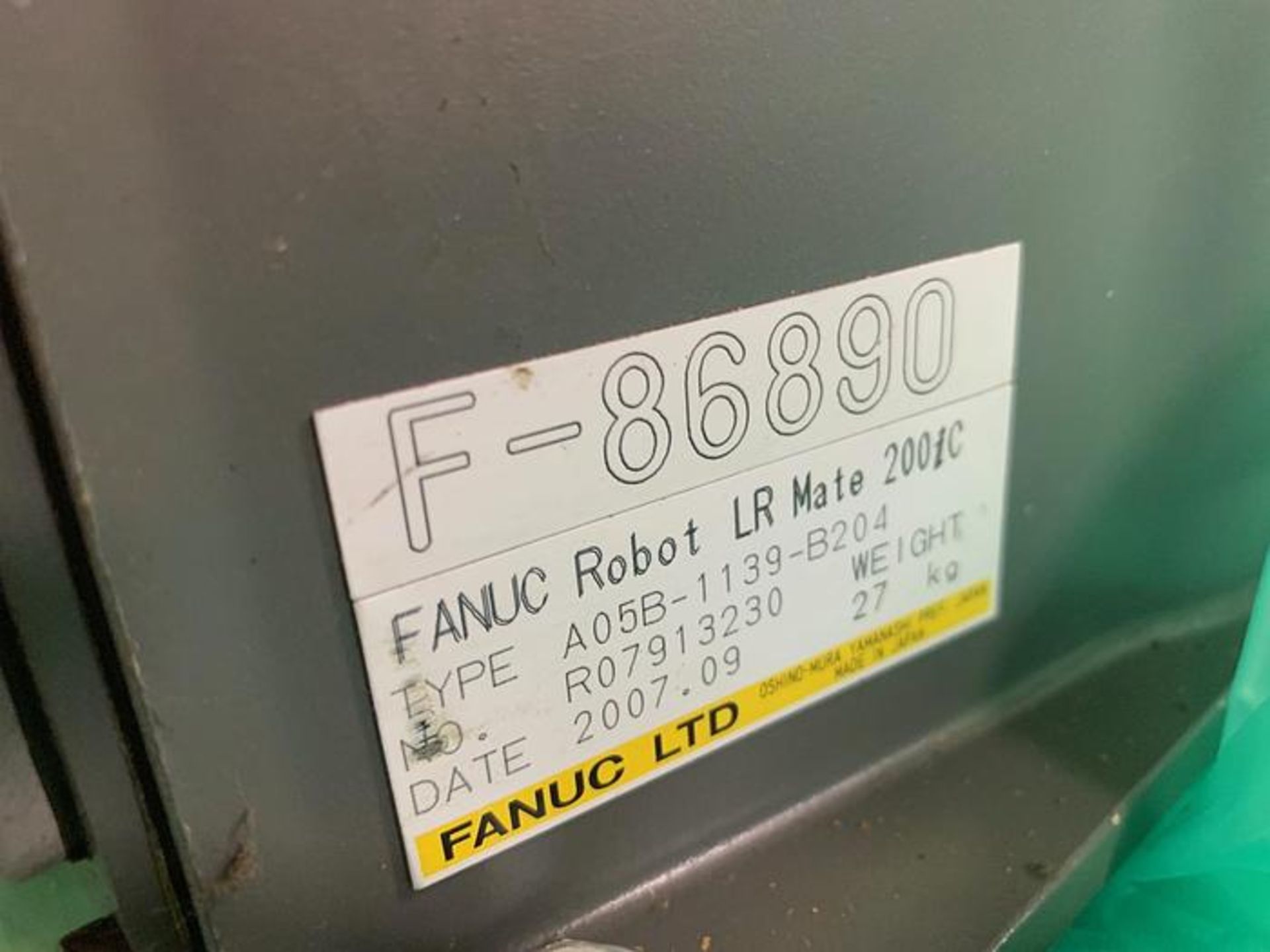 FANUC ROBOT LRMATE 200iC WITH R-30iA CONTROL, TEACH & CABLES, YEAR 2007, SN 86890 - Image 5 of 6