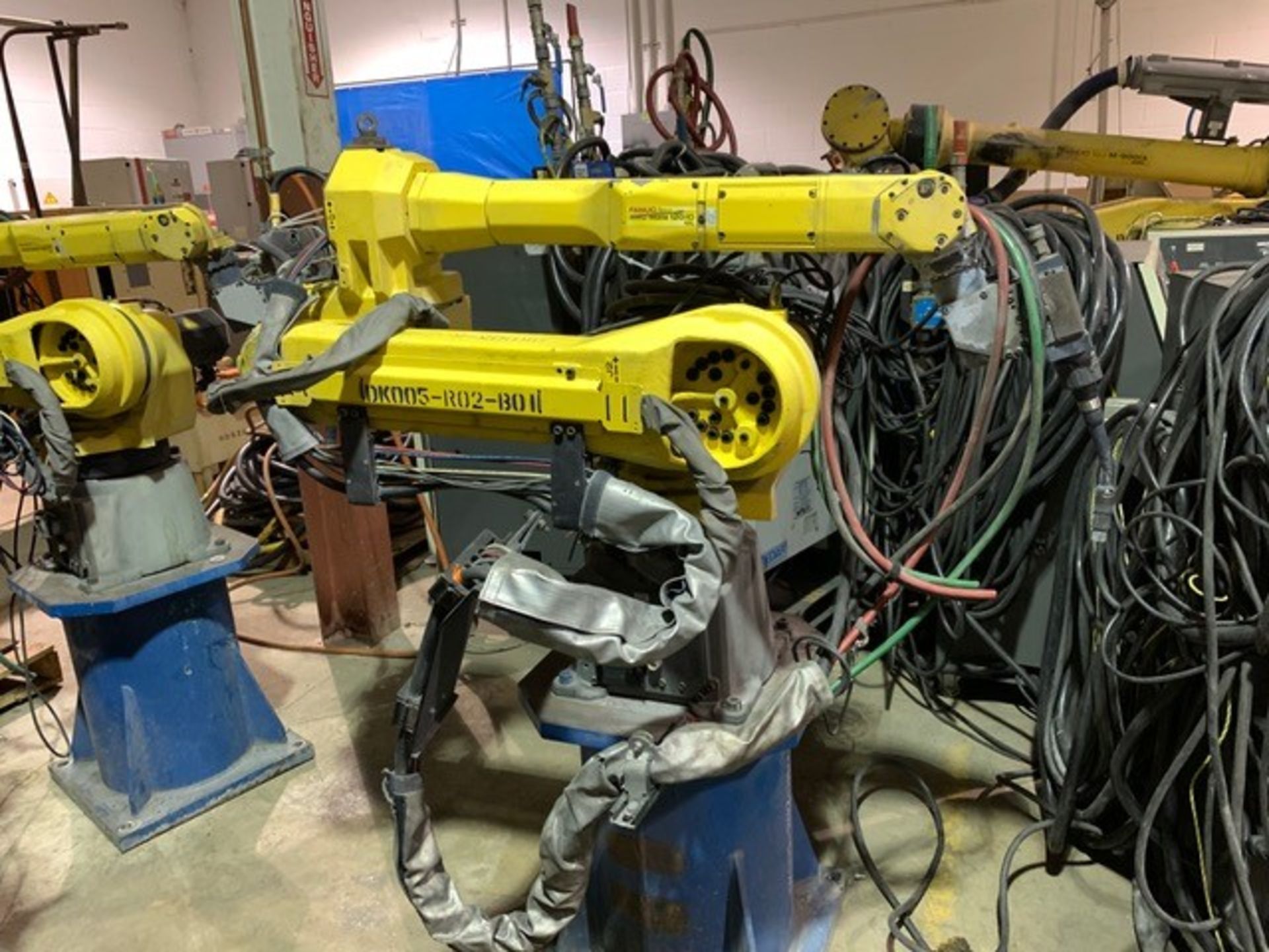 FANUC ROBOT ARCMATE 120iC/10L WITH R-30iA CONTROL, TEACH & CABLES, YEAR 2011, SN 112266 - Image 2 of 20