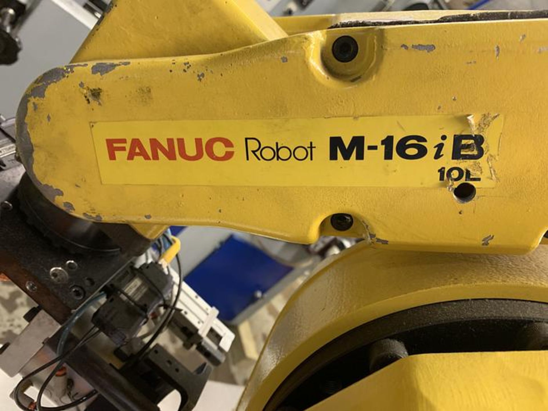 FANUC M16iB/10L WITH RJ3iC (R30iA) CONTROLLER, TEACH & CABLES, YEAR 2006, SN 80306, - Image 5 of 17