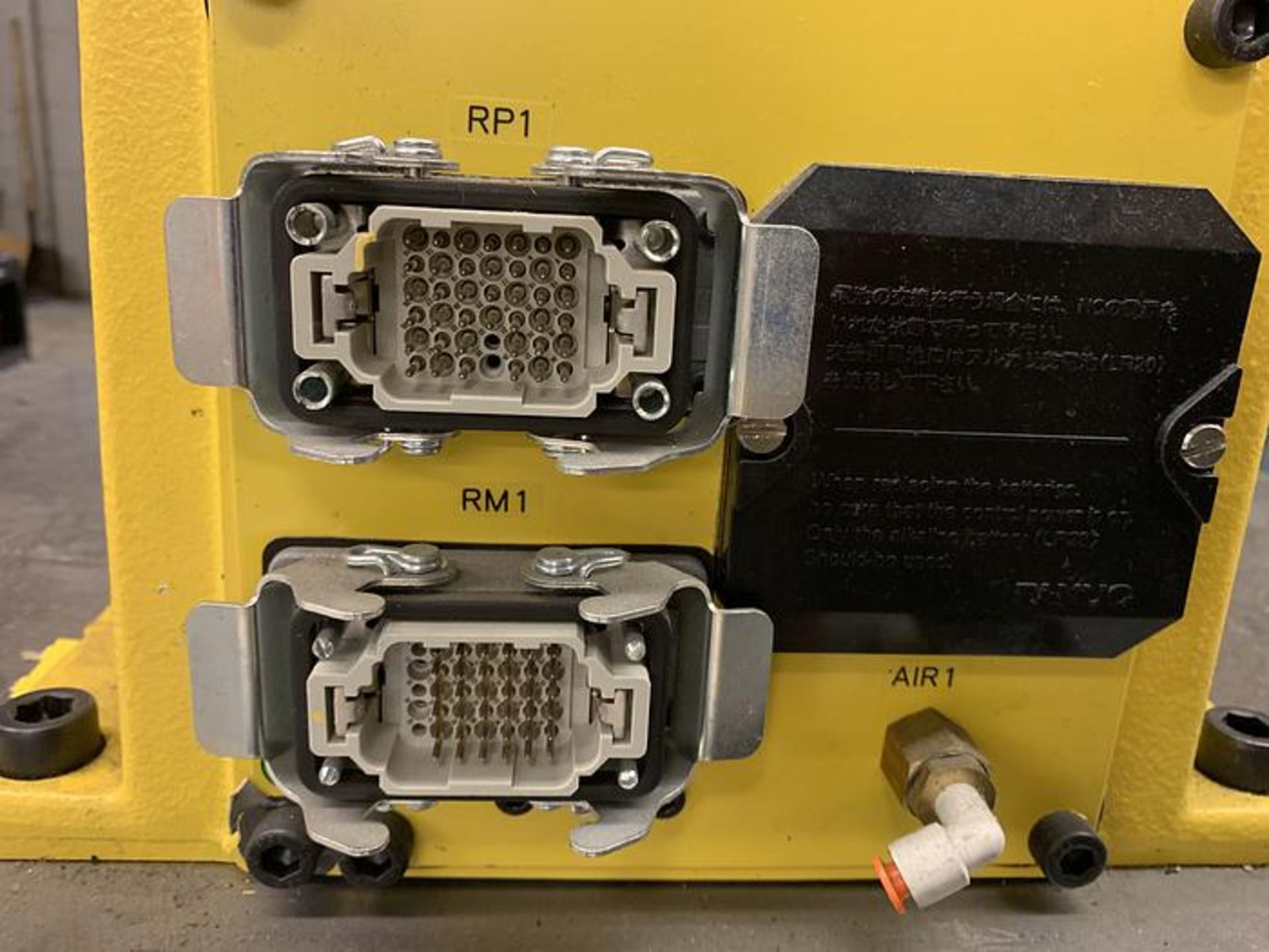 FANUC M16iB/10L WITH RJ3iC (R30iA) CONTROLLER, TEACH & CABLES, YEAR 2006, SN 80306, - Image 14 of 17