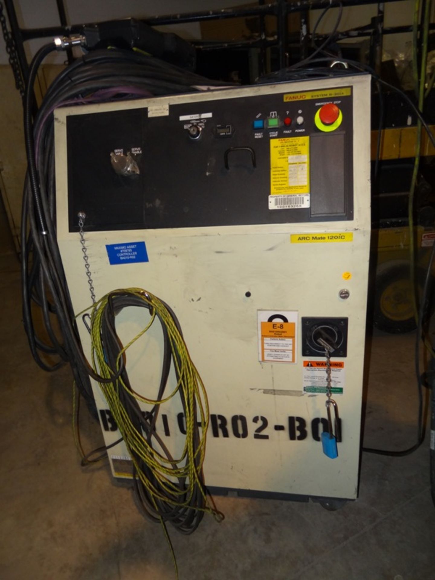 FANUC ROBOT ARCMATE 120iC/10L WITH R-30iA CONTROL, TEACH & CABLES, YEAR 2011, SN 112260 - Image 12 of 21