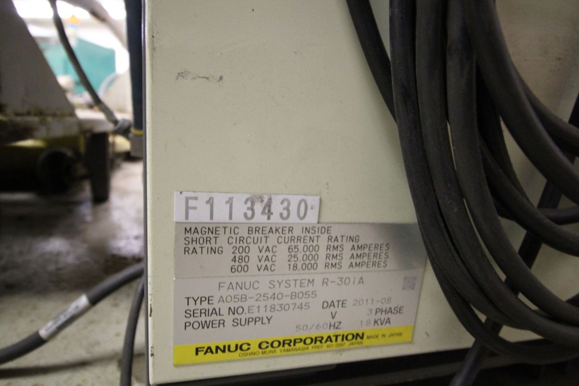 FANUC ROBOT M900iA/400L WITH R-30iA CONTROL, TEACH & CABLES, YEAR 2011, SN 113430 - Image 7 of 8