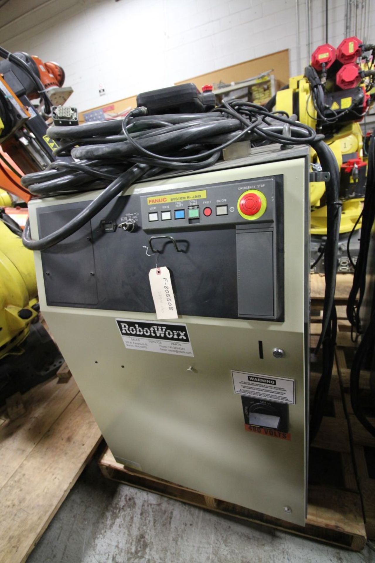 FANUC ROBOT R2000iA/200FO WITH R-J3iB CONTROLS, TEACH & CABLES, YEAR 2006, SN 76891, COMP REFURBED. - Image 4 of 6