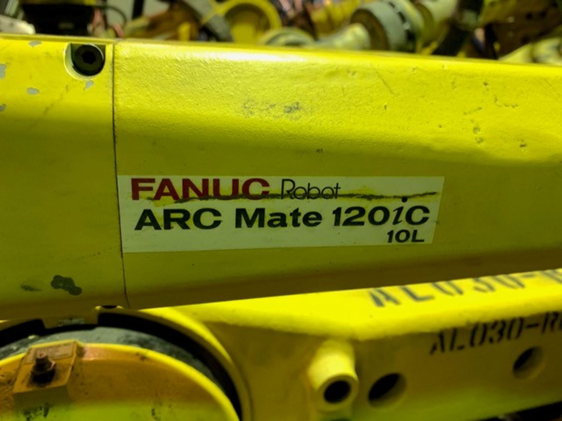 FANUC ROBOT ARCMATE 120iC/10L WITH R-30iA CONTROL, TEACH & CABLES, YEAR 2011, SN 112262 - Image 5 of 19