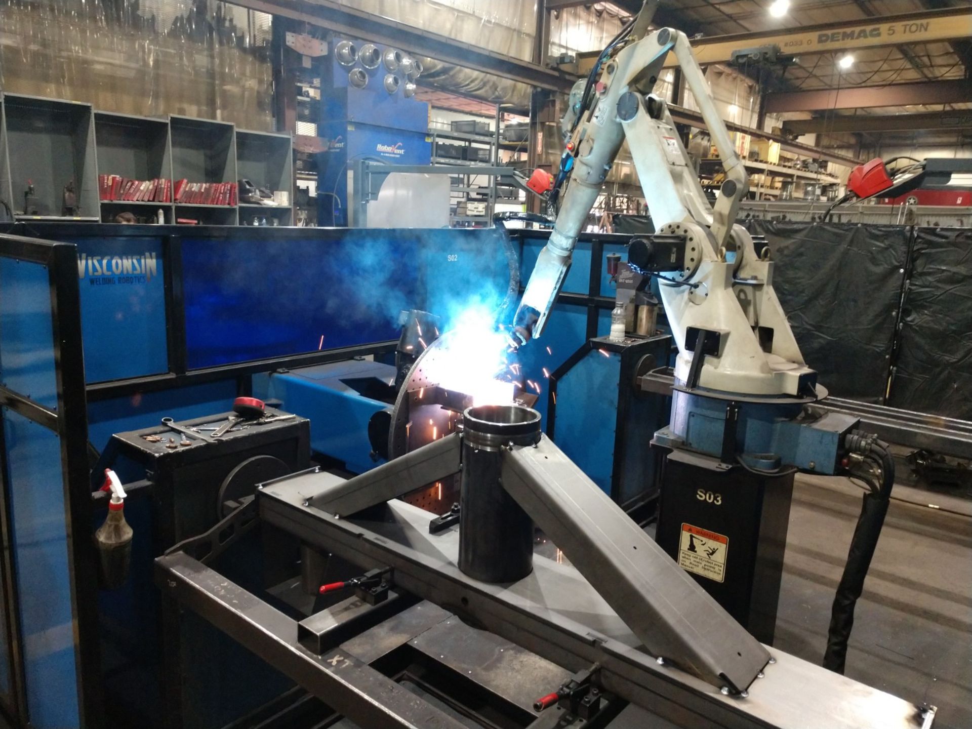 OTC WELDING CELL A/B TILT & ROTATE TABLES & TWO HEADSTOCK/TAILSTOCK WORK STATIONS INSTALLED 2016 - Image 4 of 16