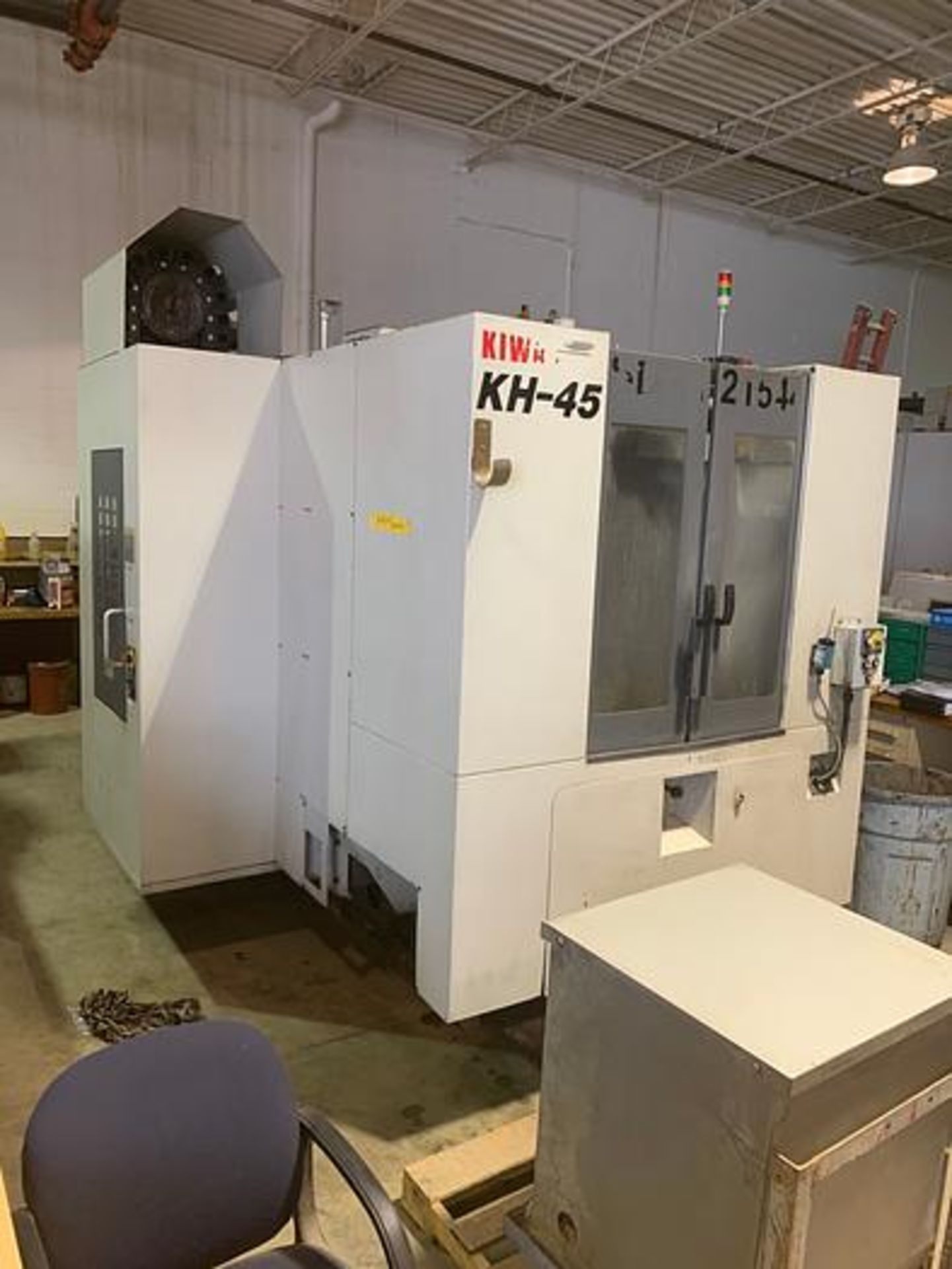 KIWA KH45 4 AXIS 400MM HORIZONTAL MACHINING CENTER, YEAR 2008, INSTALLED IN 2010, SN JB4713, - Image 4 of 21