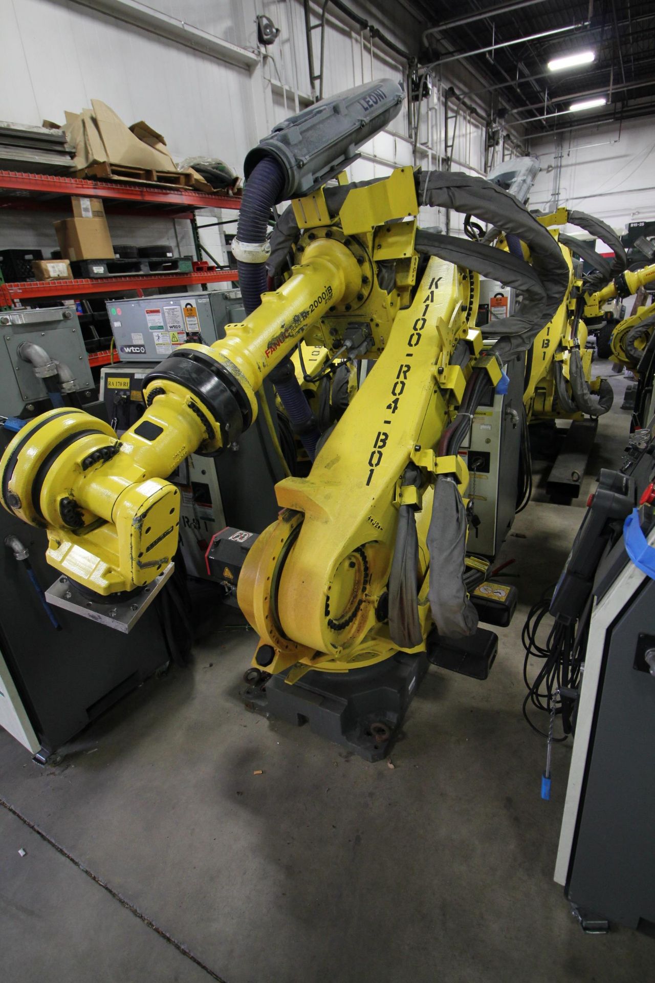 FANUC ROBOT R-2000iB/210F WITH R-30iA CONTROL, CABLES & TEACH PENDANT, SN 148715, YEAR 2014