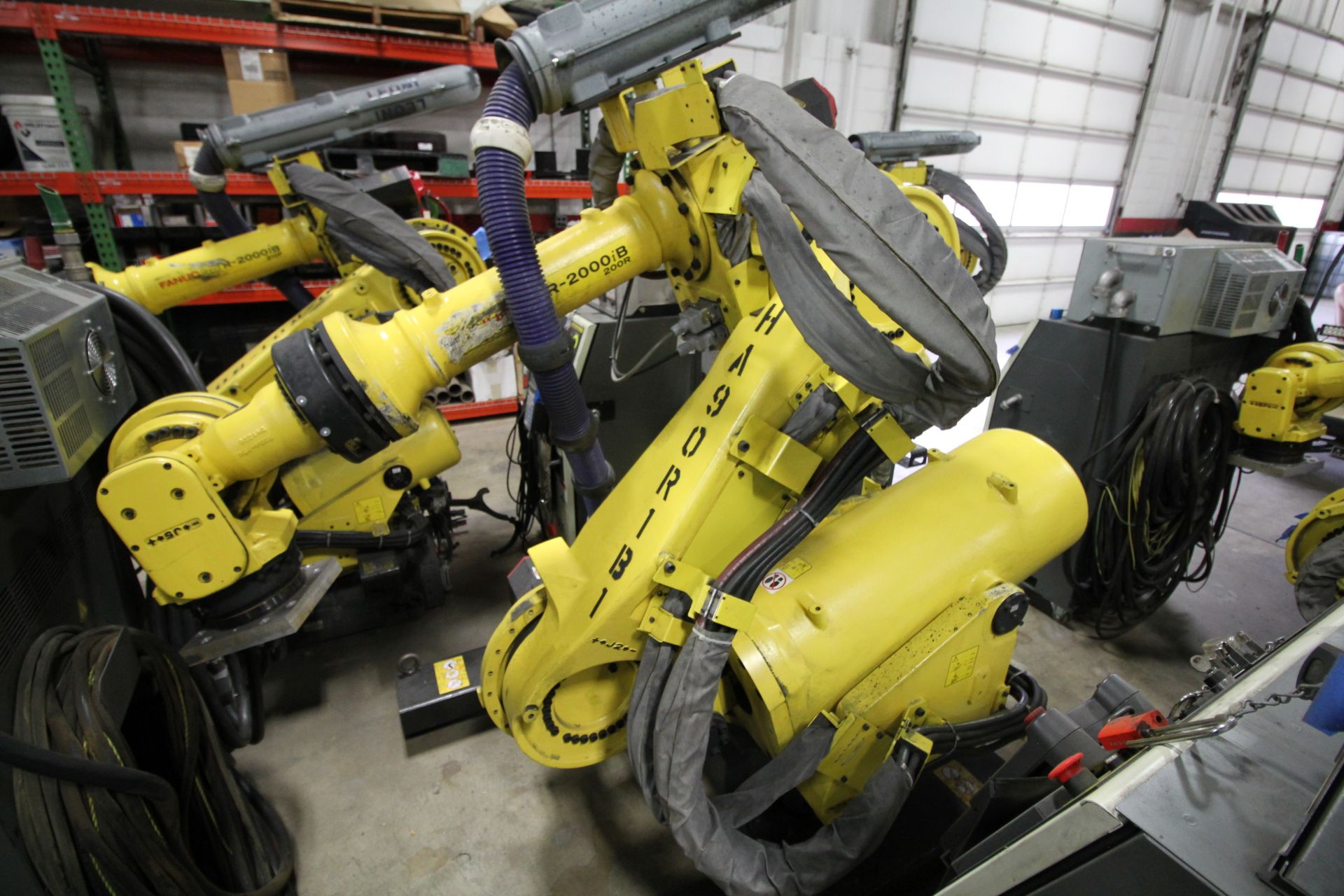 FANUC ROBOT R-2000iB/210F WITH R-30iA CONTROL, CABLES & TEACH PENDANT, SN 97043, YEAR 2009