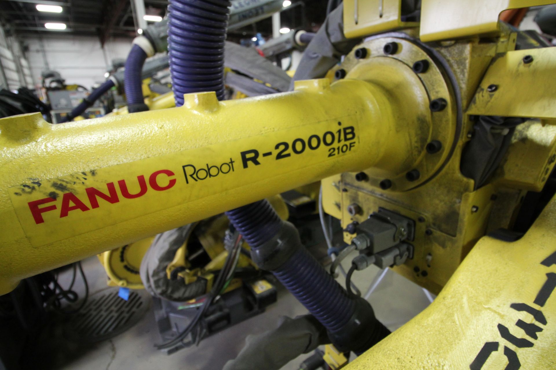 FANUC ROBOT R-2000iB/210F WITH R-30iA CONTROL, CABLES & TEACH PENDANT, SN 148411, YEAR 2014 - Image 2 of 8