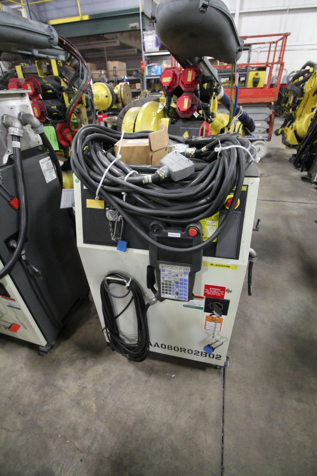 FANUC ROBOT R-2000iB/210F WITH R-30iA CONTROL, CABLES & TEACH PENDANT, SN 141835, YEAR 2013 - Image 3 of 7
