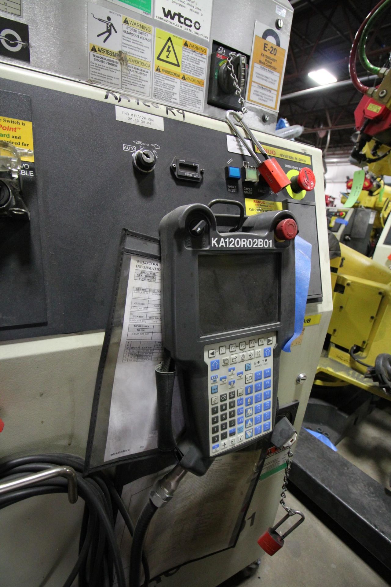 FANUC ROBOT R-2000iB/210F WITH R-30iA CONTROL, CABLES & TEACH PENDANT, SN 97005, YEAR 2009 - Image 6 of 9