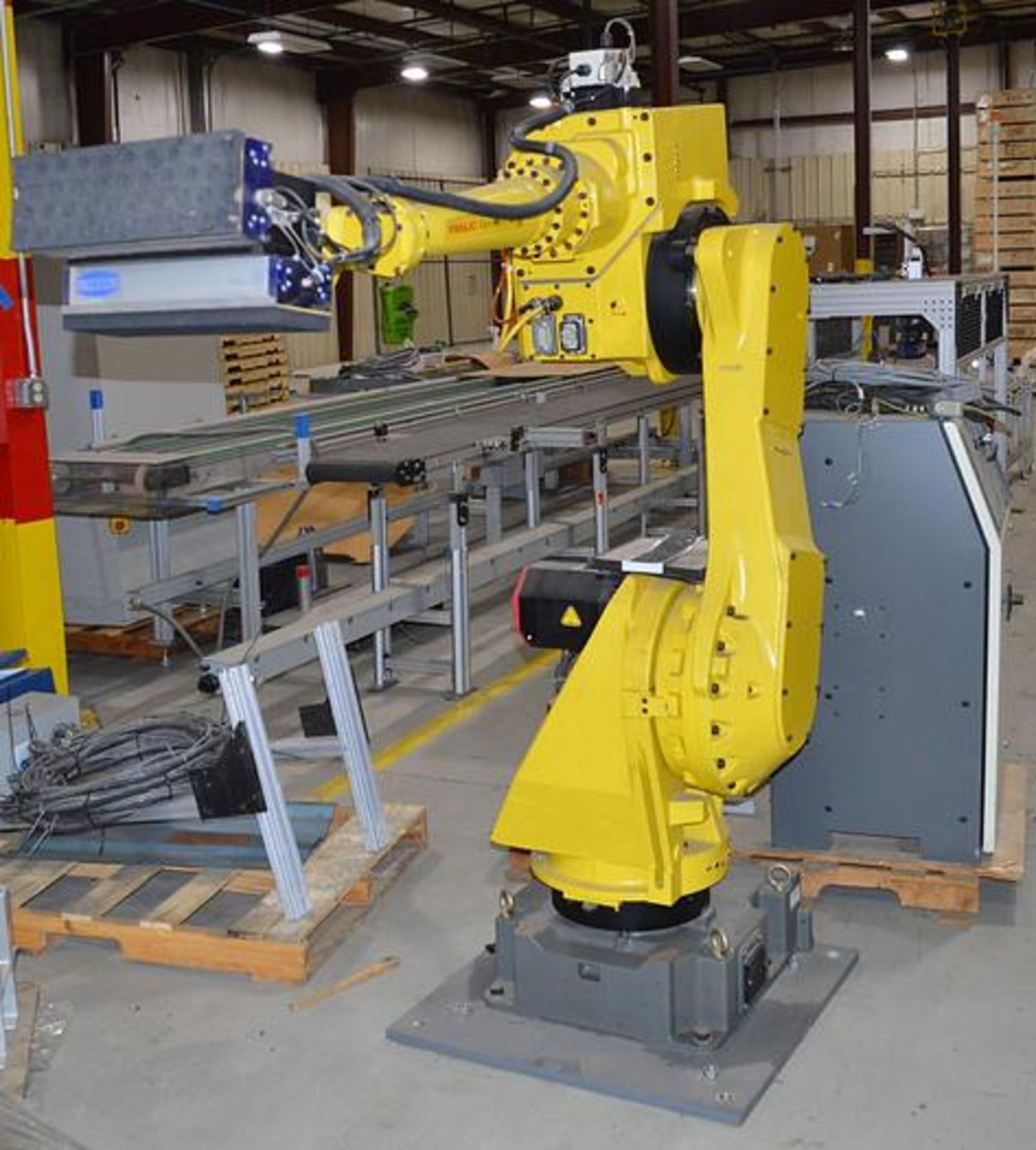 FANUC ROBOT; M710iB/70 WITH R-J3IB CONTROLS, TEACH PENDANT &amp; CABLES, YEAR 2006 - Image 2 of 3