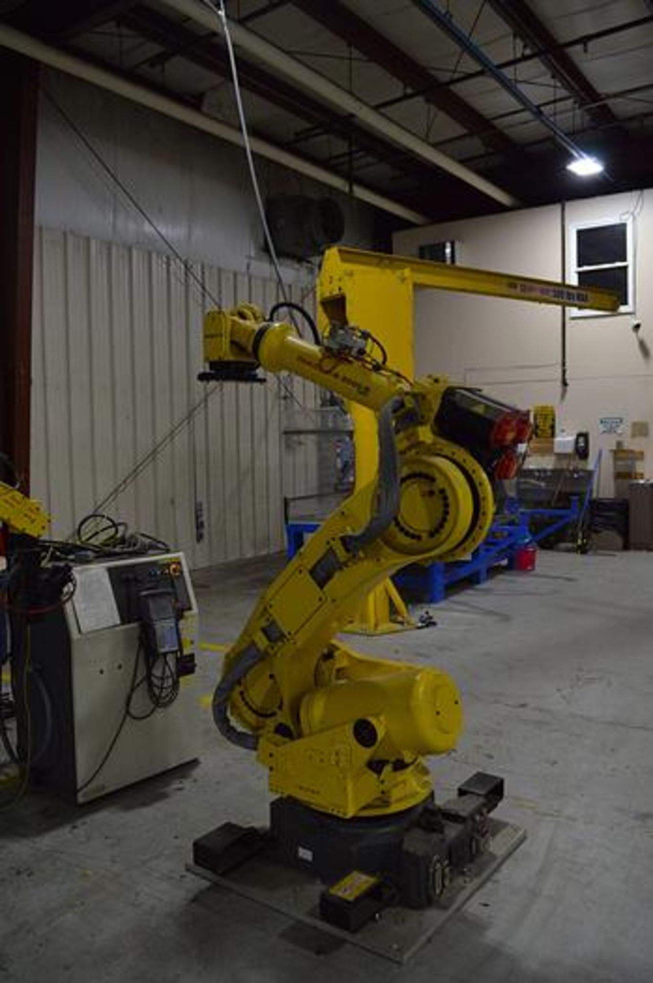 FANUC R-2000iB/165F WITH R-30iA CONTROLS, TEACH PENDANT &amp; CABLES, SN 84262, YEAR 2007