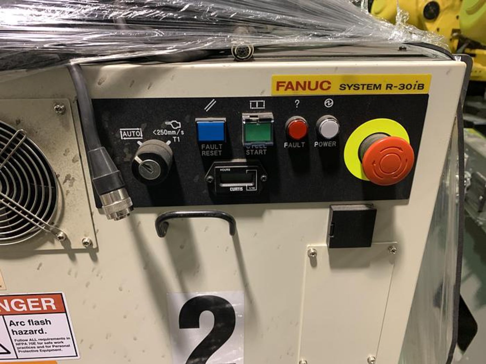 FANUC ROBOT R2000iC/125L 6 AXIS ROBOT WITH R30iB CONTROLLER, IR VISION, SN 194246, CABLES & TEACH - Bild 9 aus 19