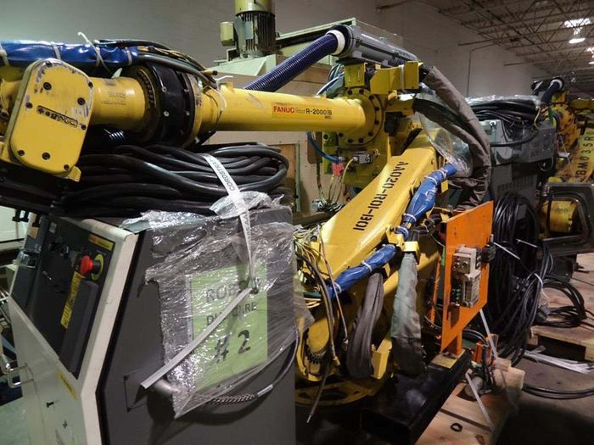 FANUC ROBOT R2000iB/185L WITH R30iA CONTROLLER, TEACH & CABLES, YEAR 2013, SN 132164