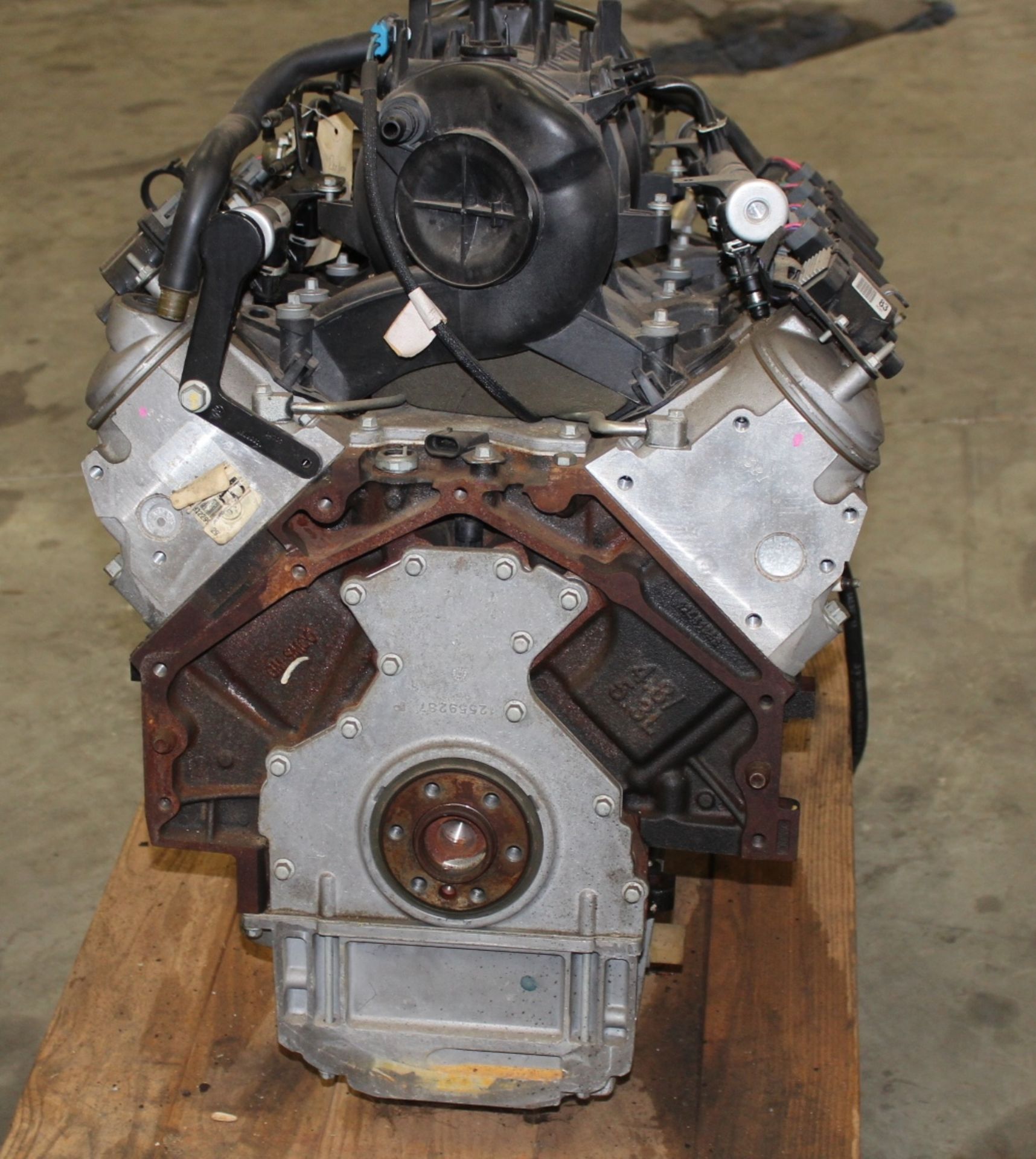 GM 5.3 Engine Assembly - Image 5 of 6