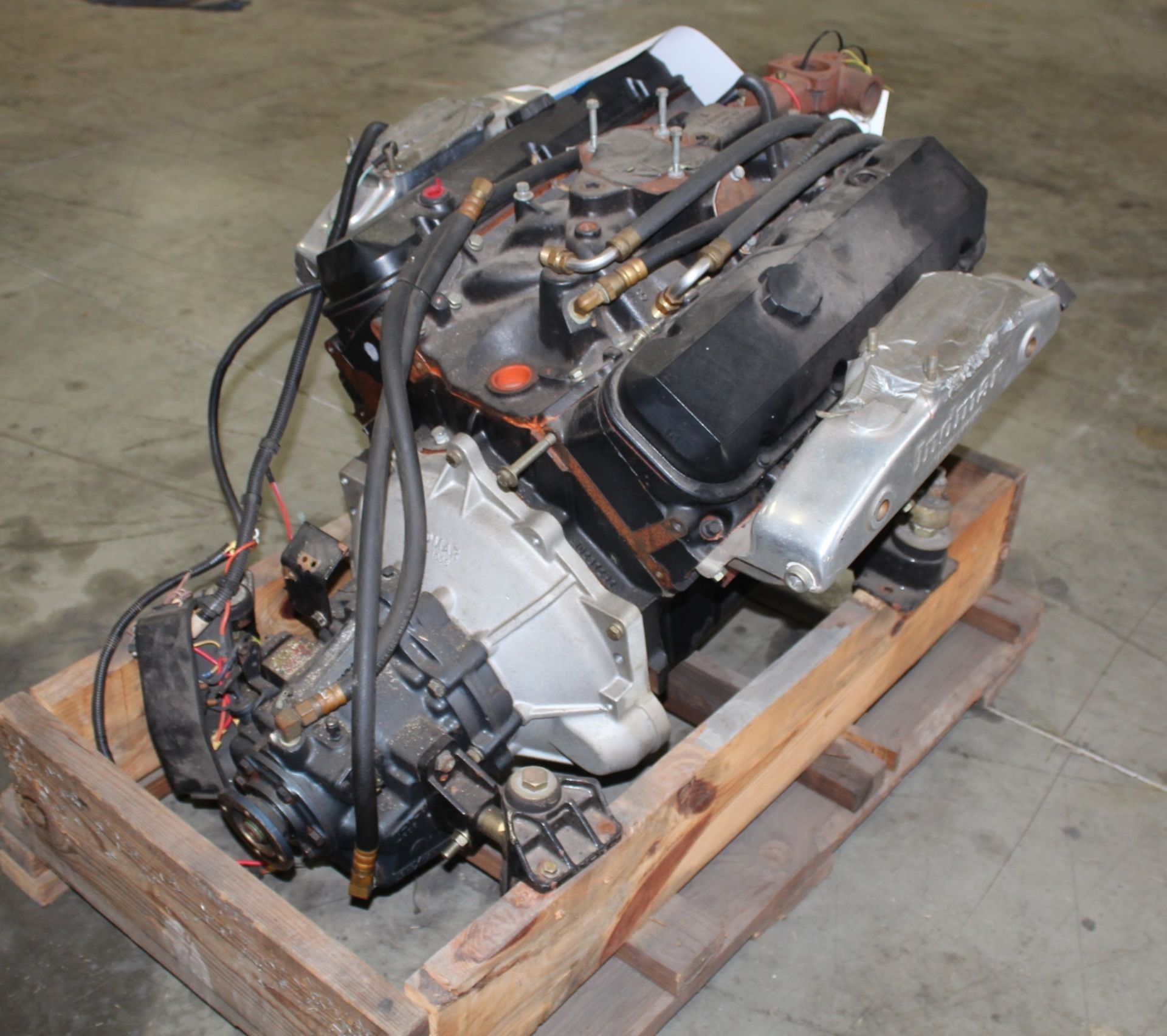 GM/Chevrolet 454 L-19 TBI Engine - Image 2 of 6