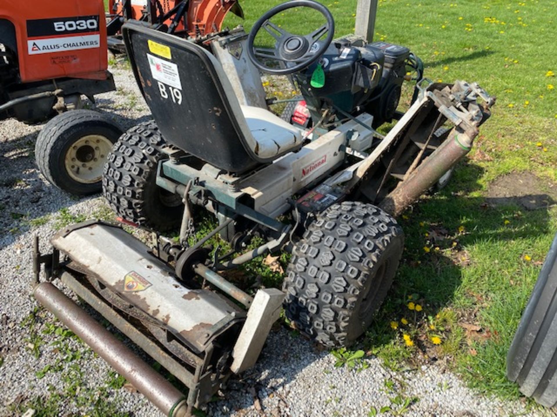 National Mower Co, model 39-34, greens mower - Image 3 of 4