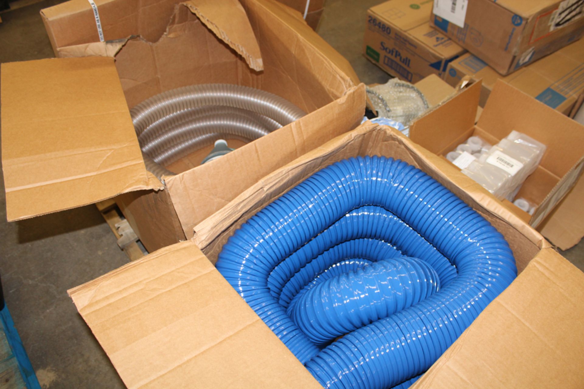 hose and containers - Image 3 of 4