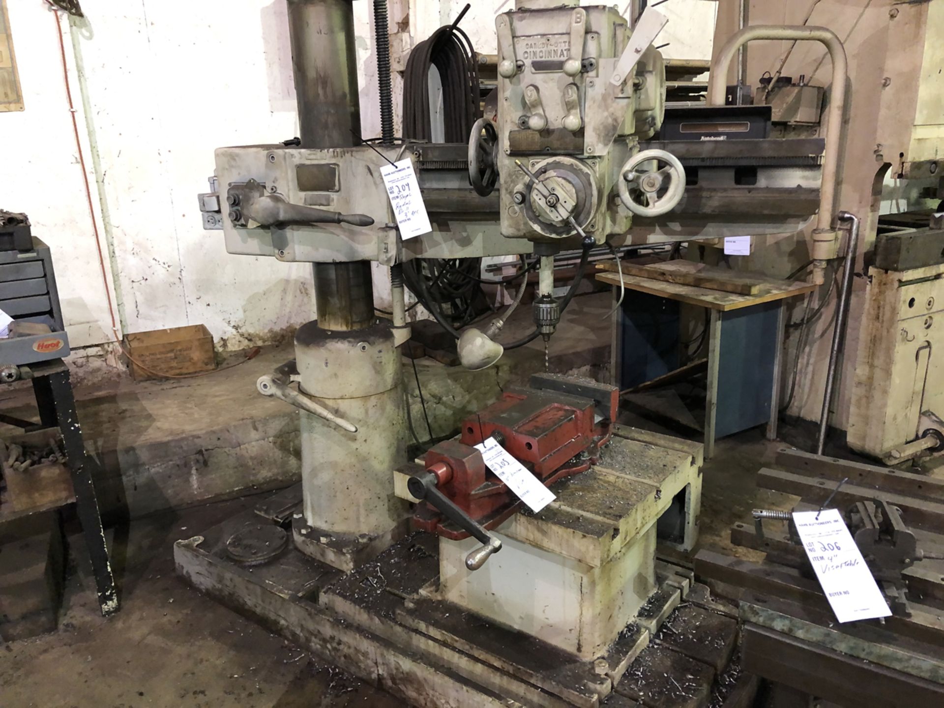 Cincinnati Royal approx. 3' long arm radial drill