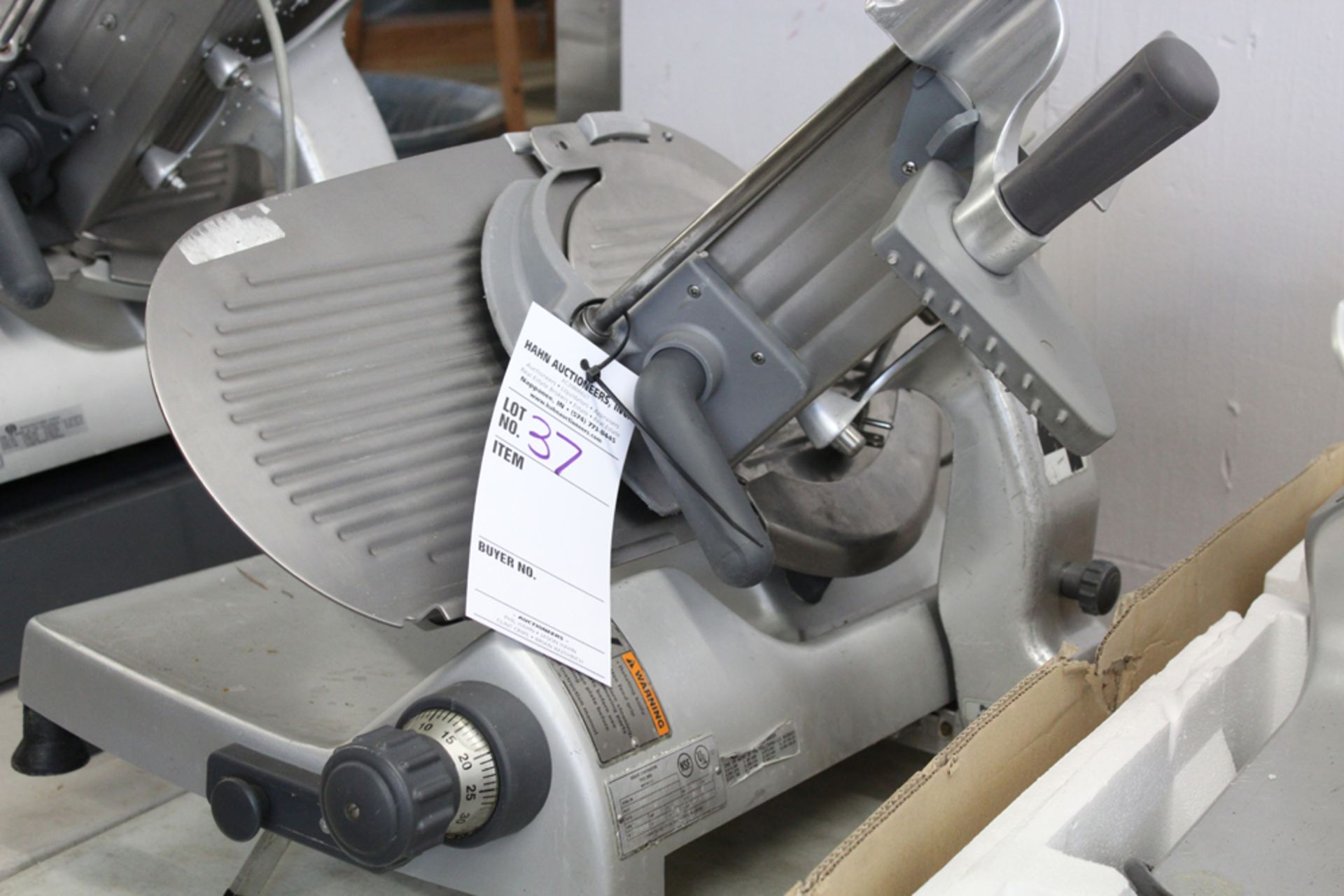 Hobart model 2812 1ph 2hp meat slicer - Image 3 of 3